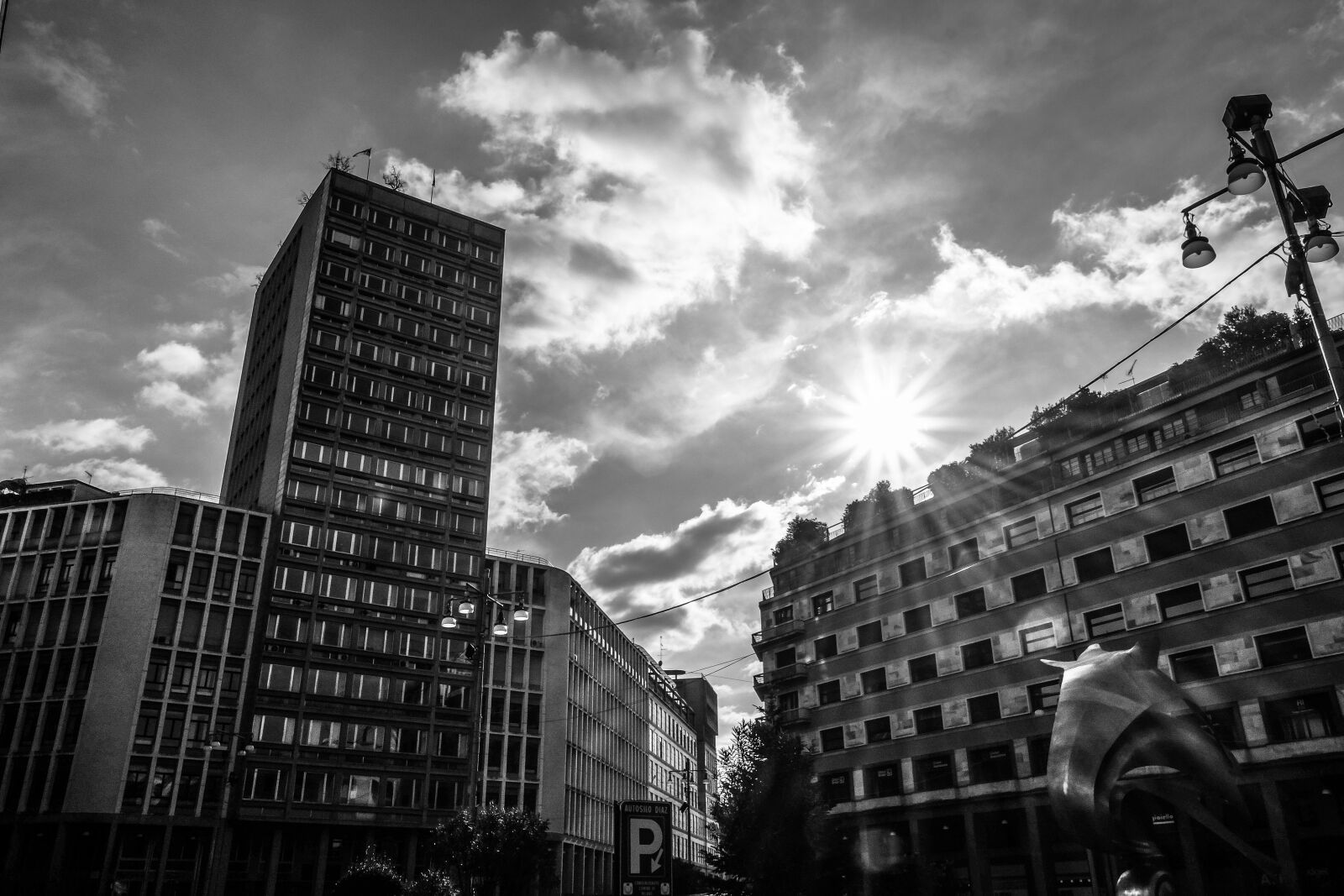 Fujifilm X-E2 sample photo. Black, and, white, sunny photography