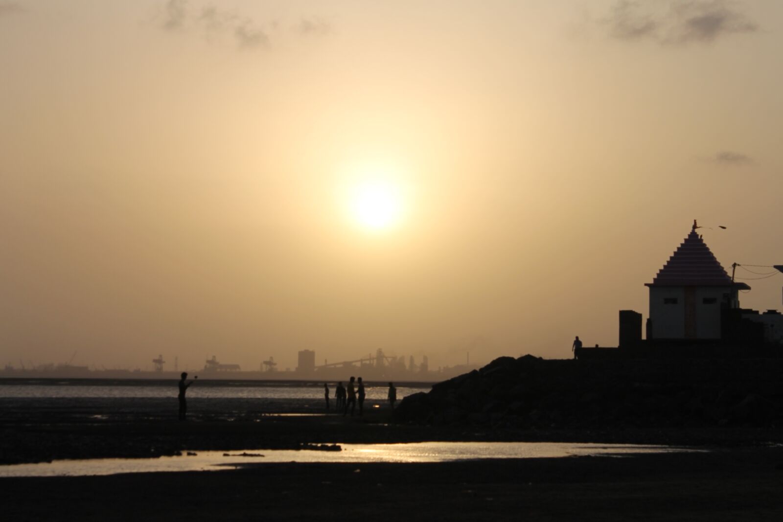 Canon EOS 1100D (EOS Rebel T3 / EOS Kiss X50) sample photo. Beach, sea, temple photography