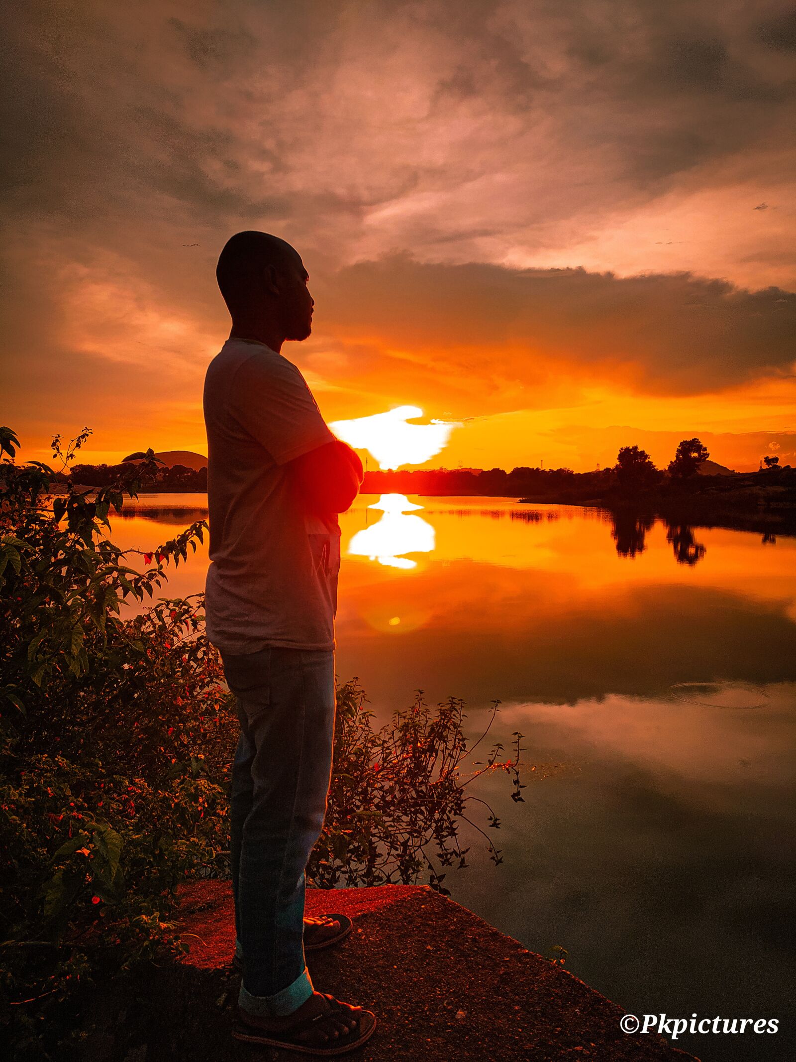 Xiaomi Redmi Note 8 sample photo. Sad, sunset, red photography