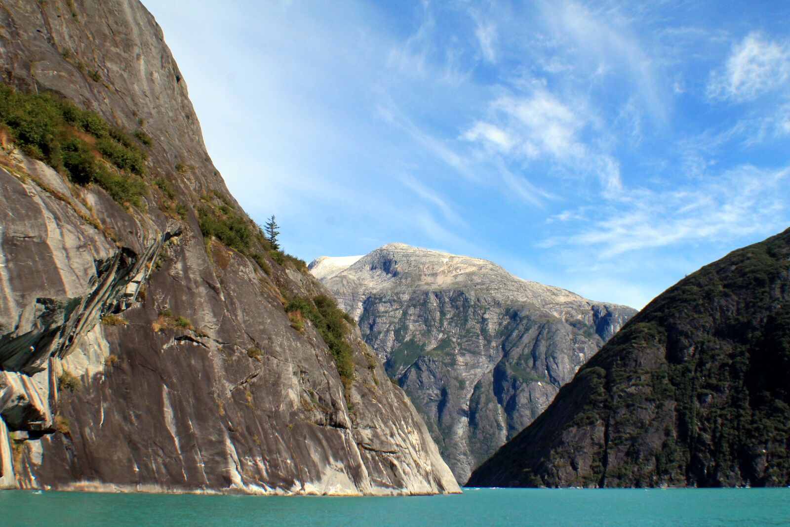 Canon EOS 1100D (EOS Rebel T3 / EOS Kiss X50) sample photo. Fjord, mountain, nature photography