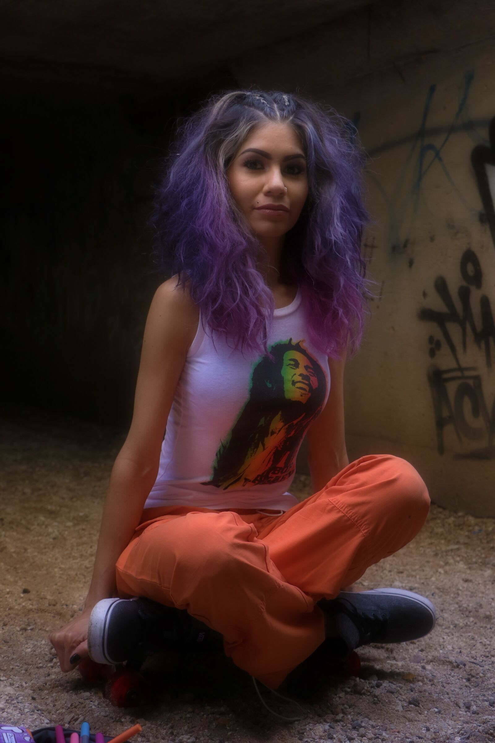 Canon EOS 7D Mark II sample photo. Cute, purple hair, wild photography