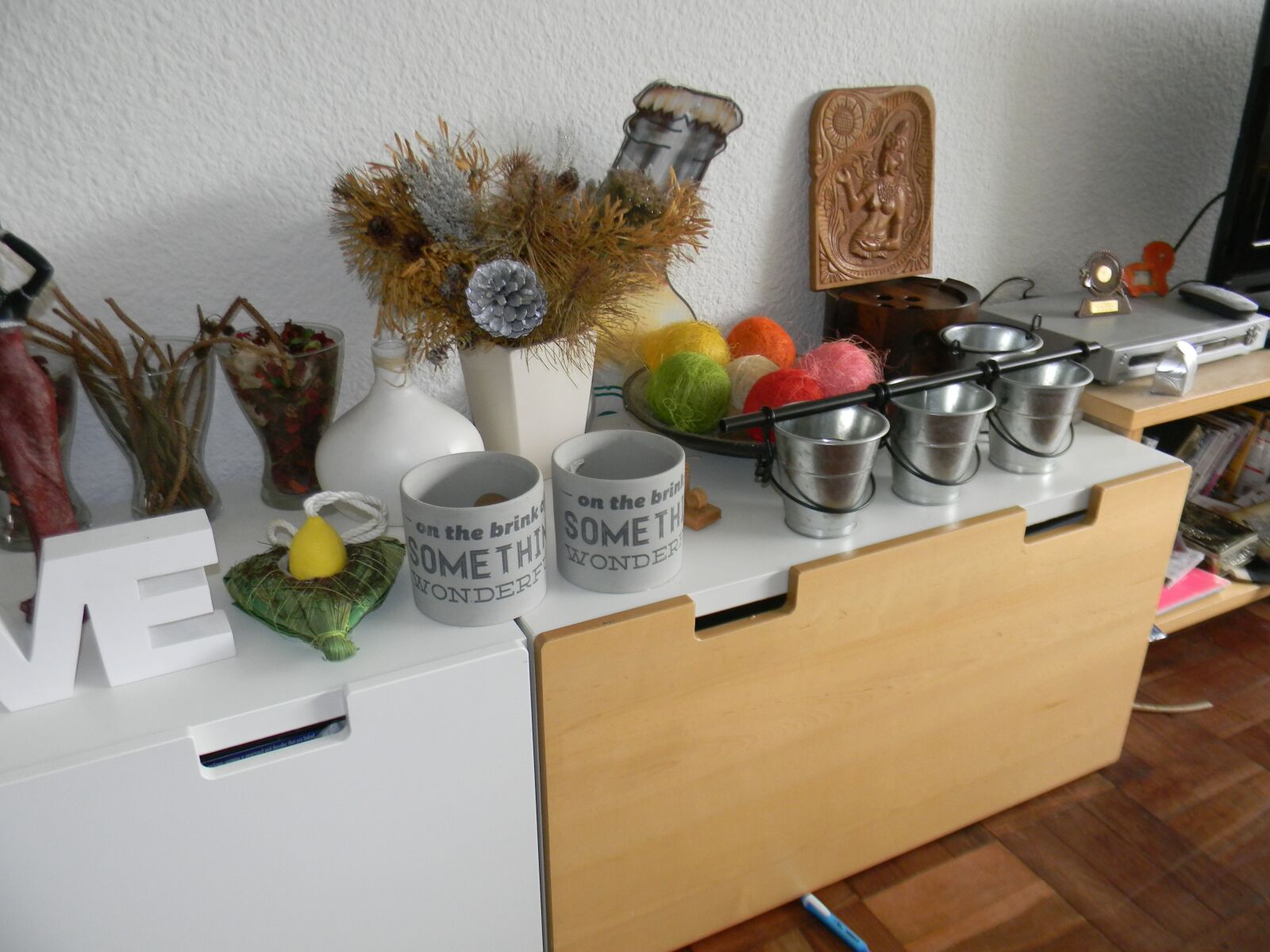 Nikon Coolpix L110 sample photo. Decoration, vases, contemporary photography