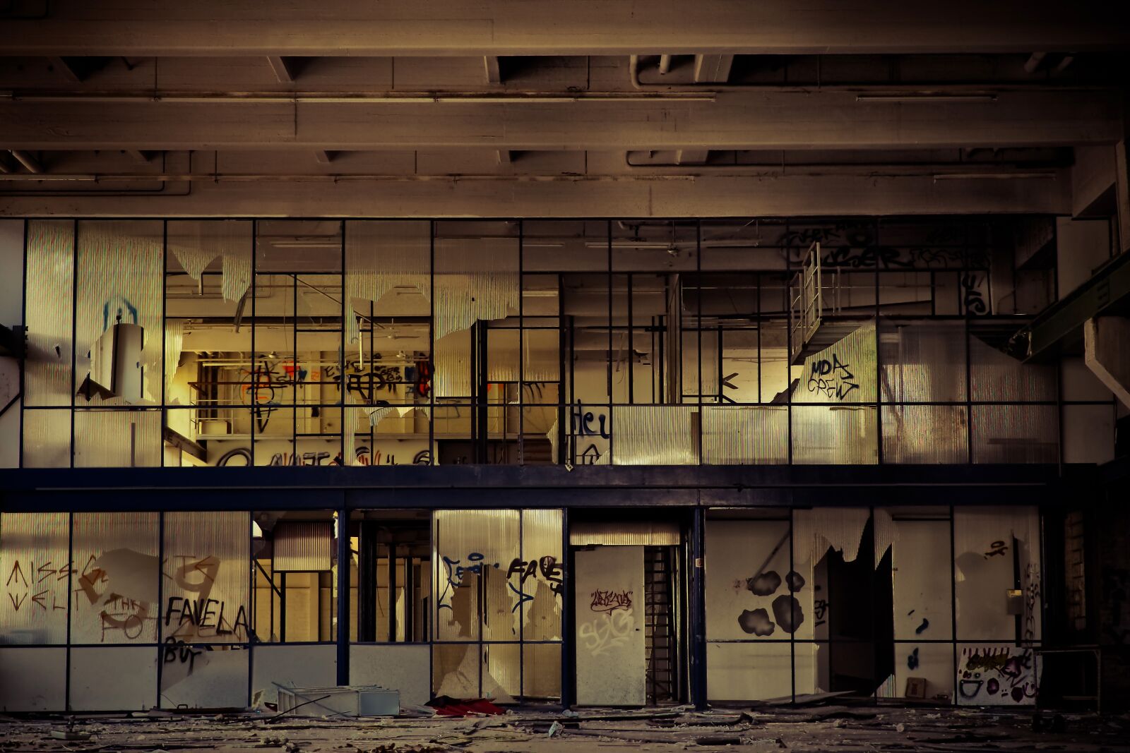 Olympus OM-D E-M10 sample photo. Lost places, factory, old photography