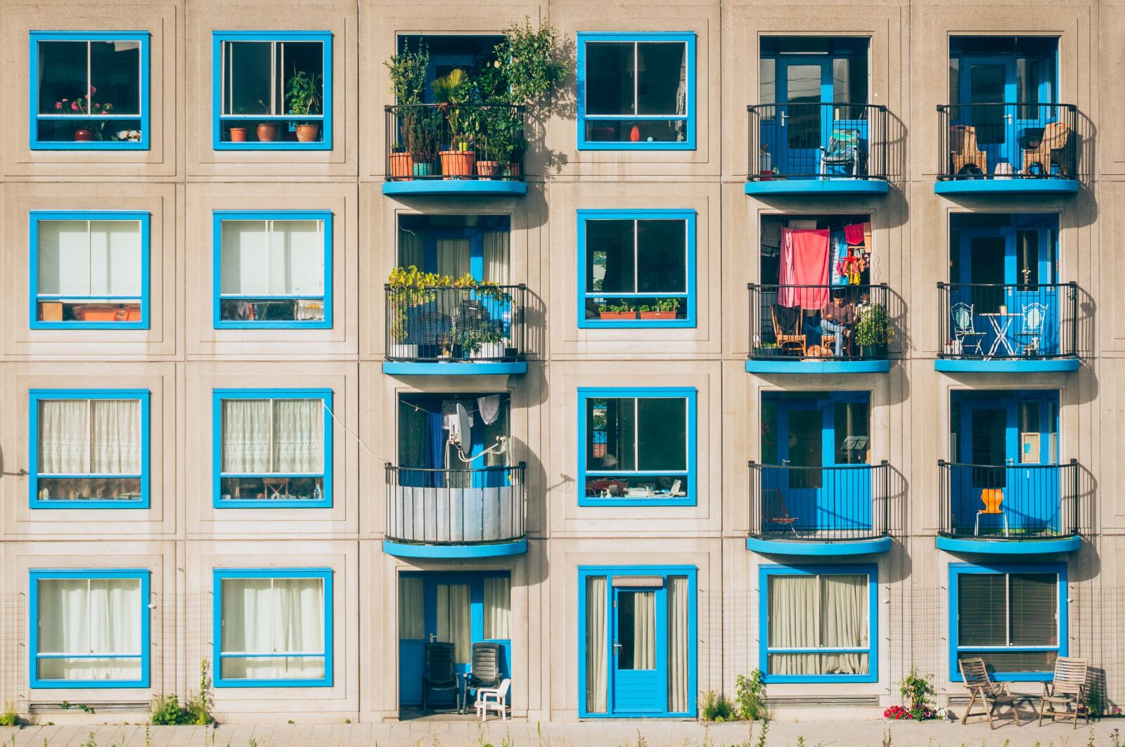 Sony Alpha NEX-5T sample photo. Apartments, architecture, balconies photography