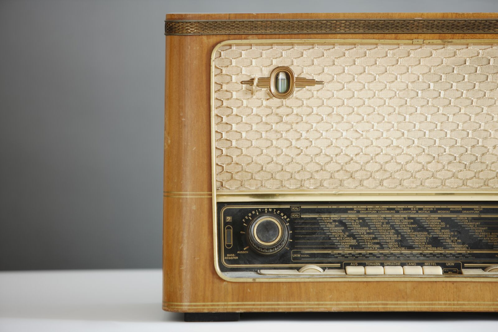 Canon EOS-1Ds Mark III sample photo. Radio, old, retro photography
