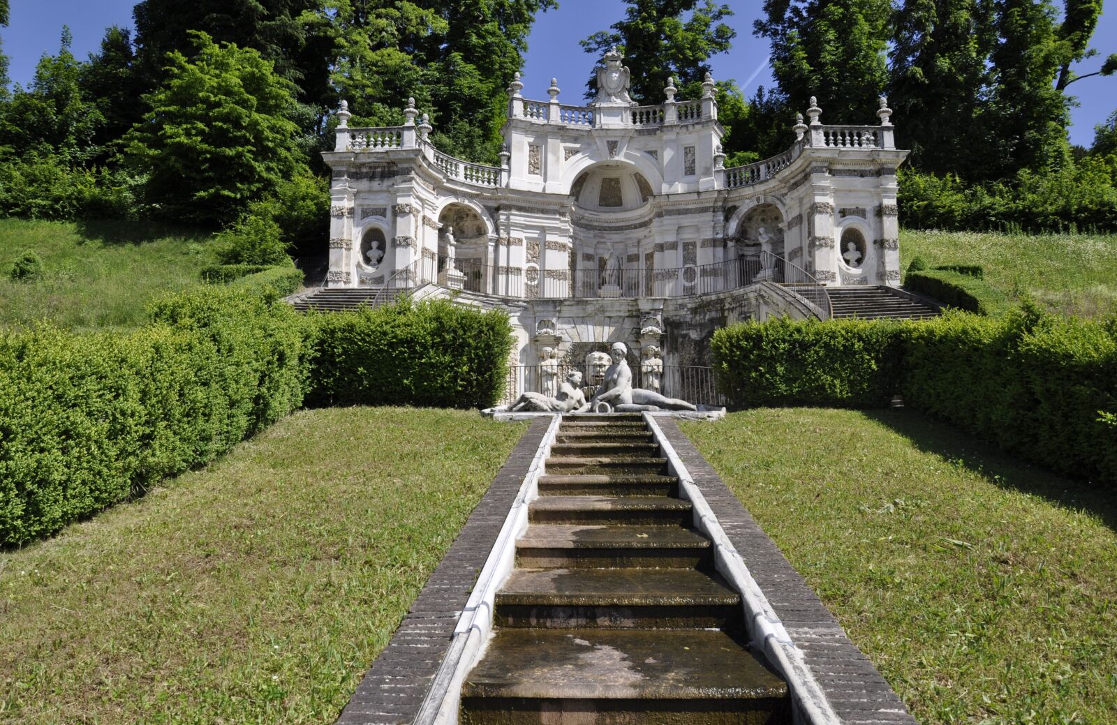 Nikon D5000 sample photo. Architecture, torino, statues photography