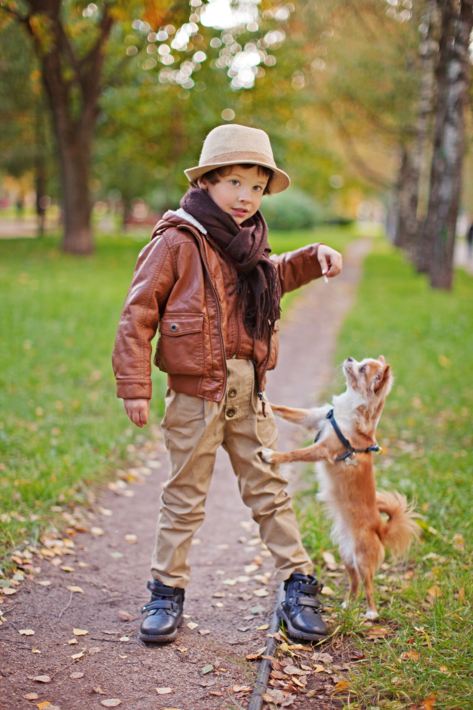 Canon EOS 5D Mark II sample photo. Boy, dog, pug photography