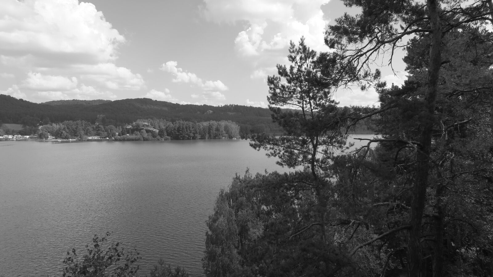Canon PowerShot G5 X sample photo. Komarovsky pond, czech paradise photography