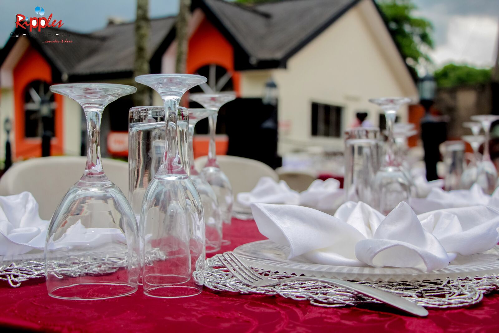 Canon EOS 1200D (EOS Rebel T5 / EOS Kiss X70 / EOS Hi) sample photo. Tables, settings, glasswares photography