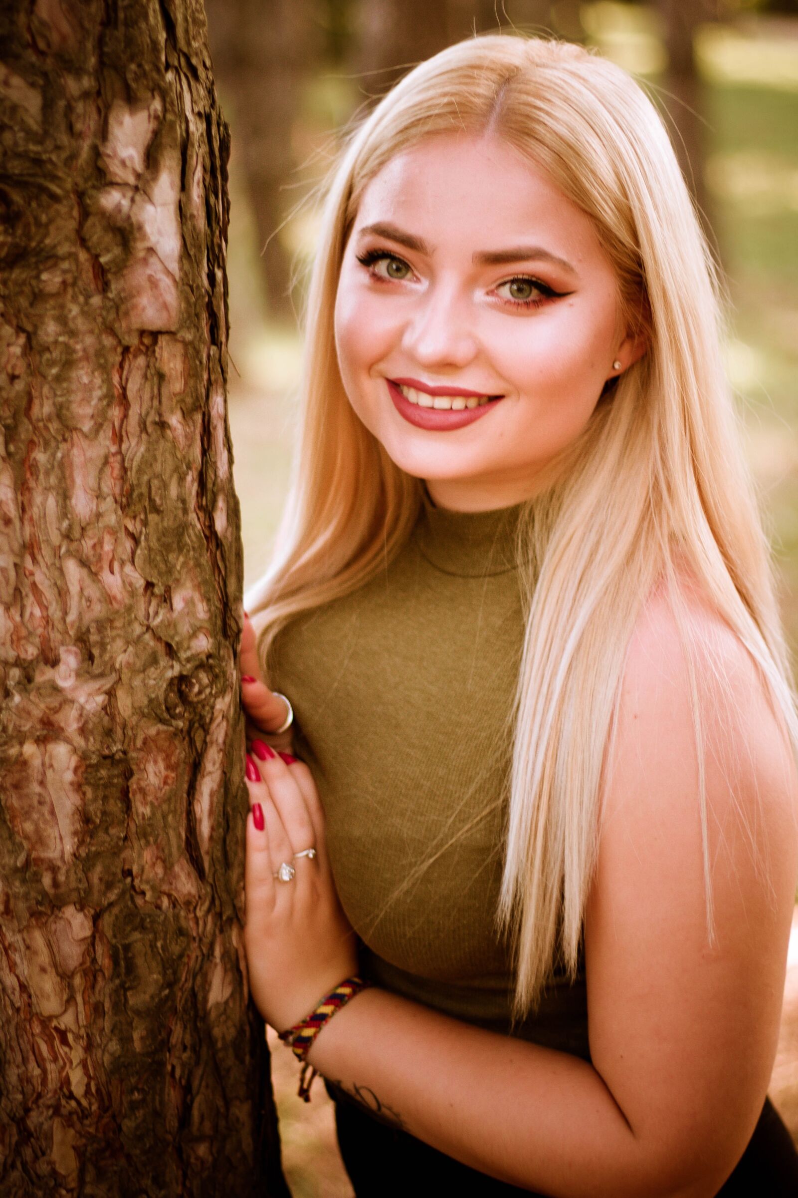 Canon EF 50mm F1.8 STM sample photo. Blonde, beautiful, model photography