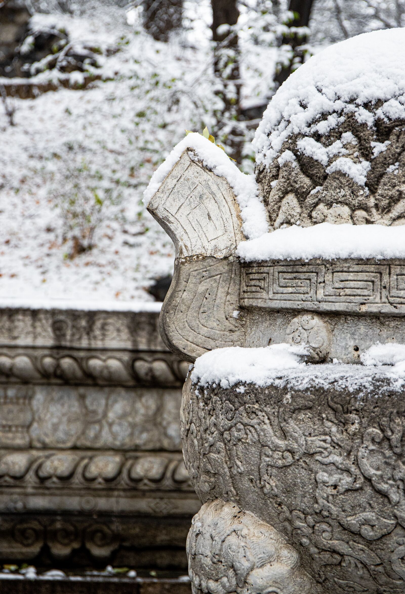 Canon EF 24-70mm F4L IS USM sample photo. Stone, snow, nature photography