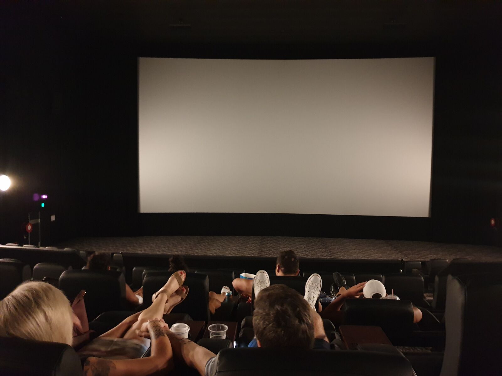 Samsung Galaxy S9 sample photo. Cinema, movie, theatre photography