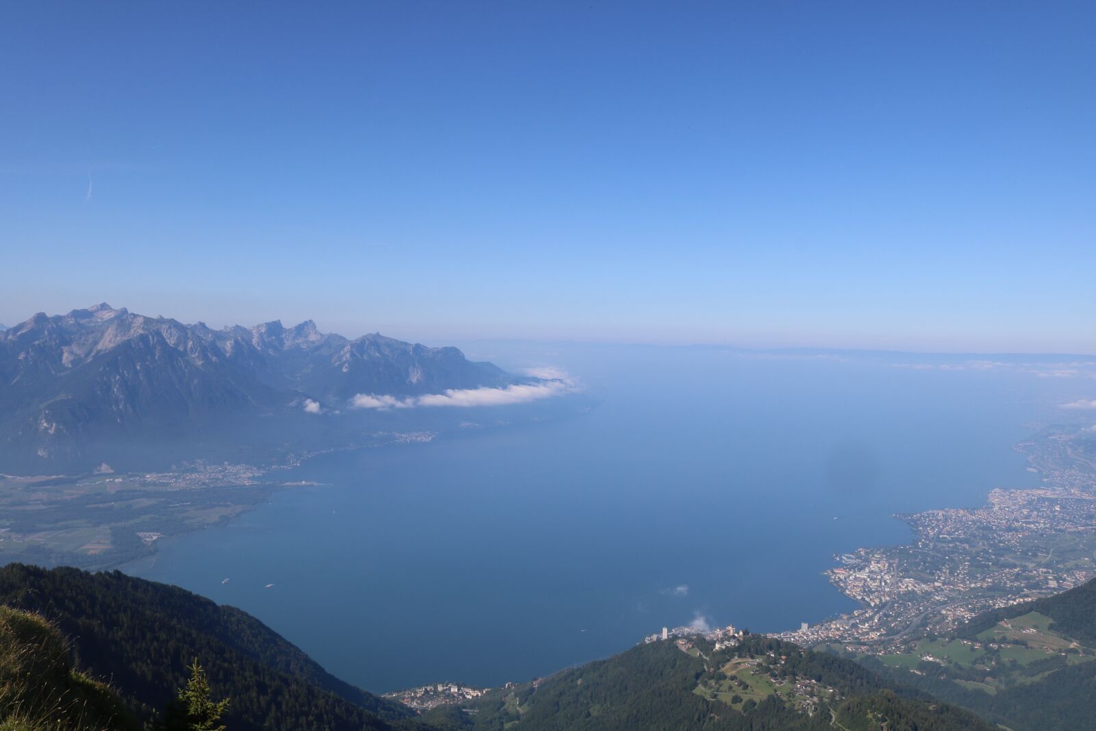Canon EOS 750D (EOS Rebel T6i / EOS Kiss X8i) sample photo. Outdoor, travel, lake geneva photography