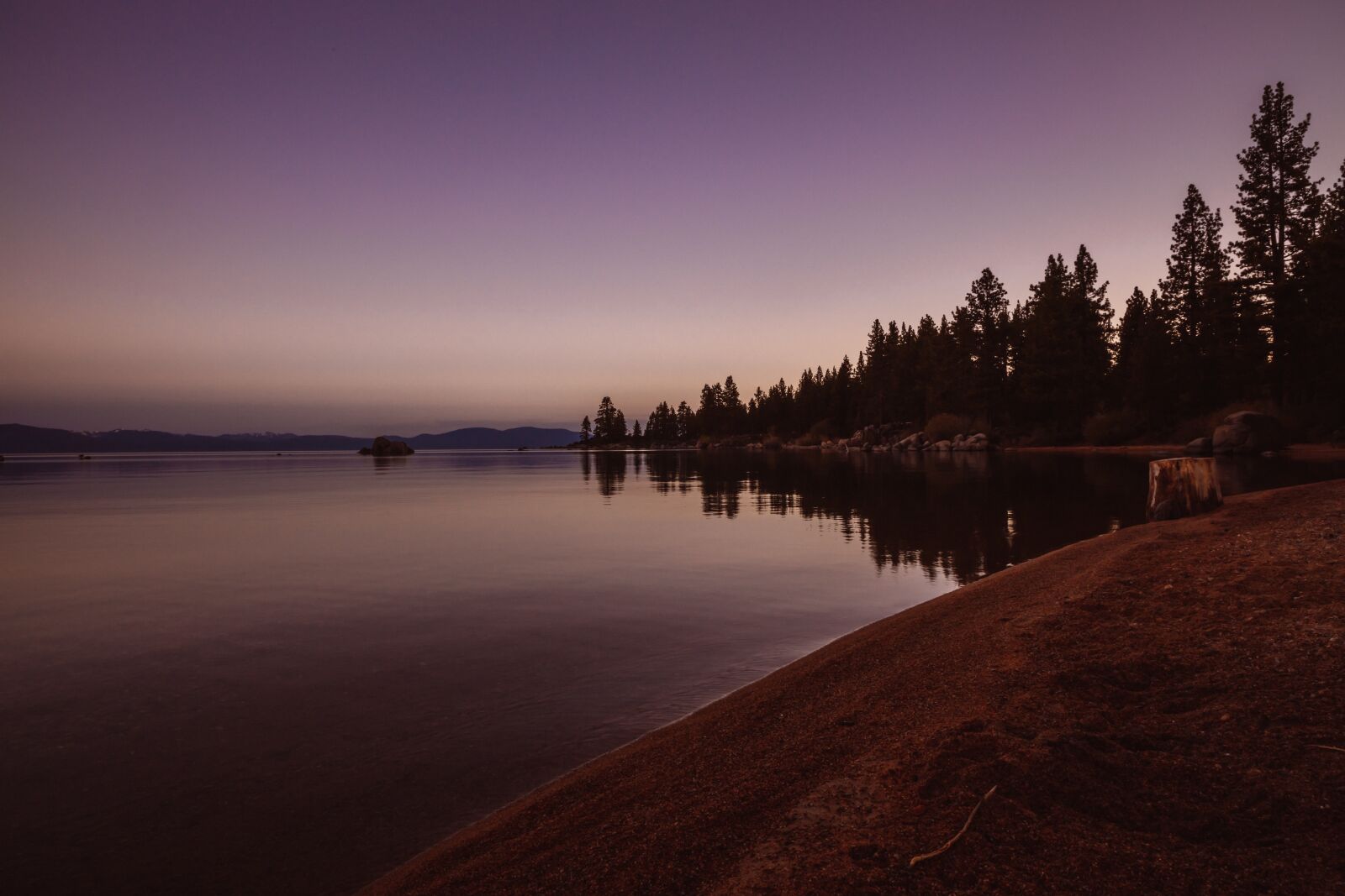 Canon RF 24-105mm F4L IS USM sample photo. Lake, water, landscape photography