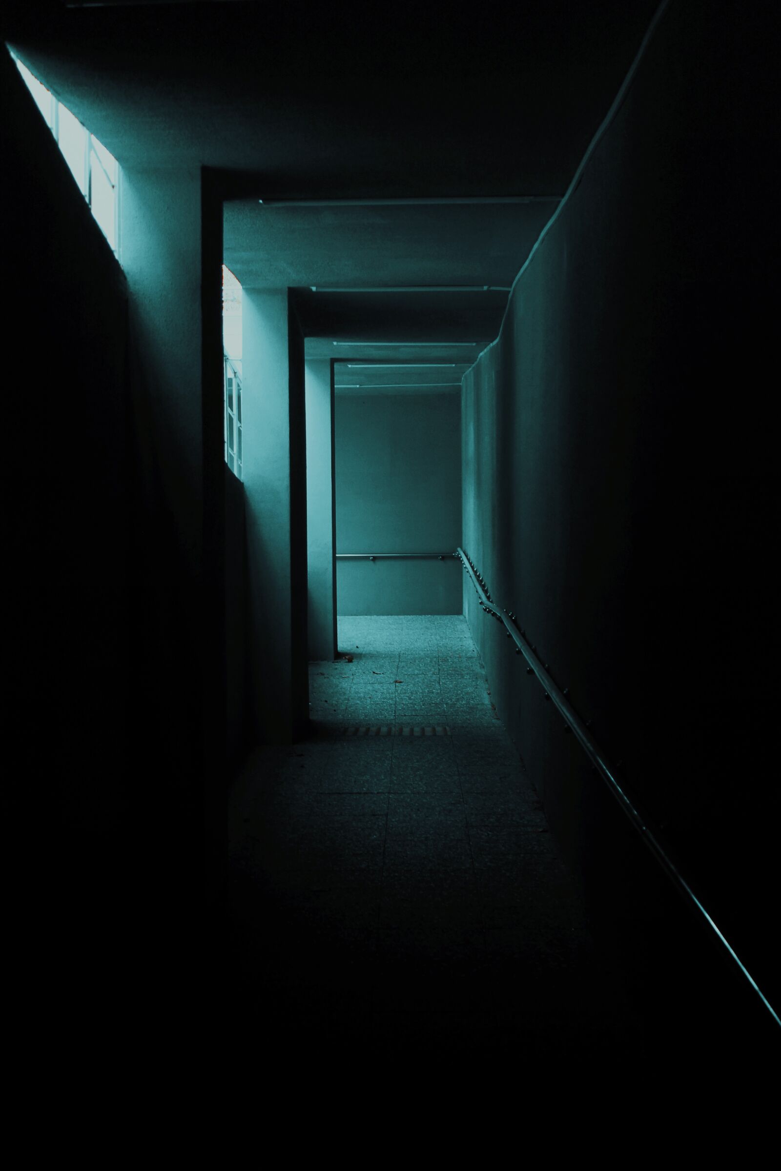 Canon EOS 1100D (EOS Rebel T3 / EOS Kiss X50) sample photo. Corridor, tunnel, light photography