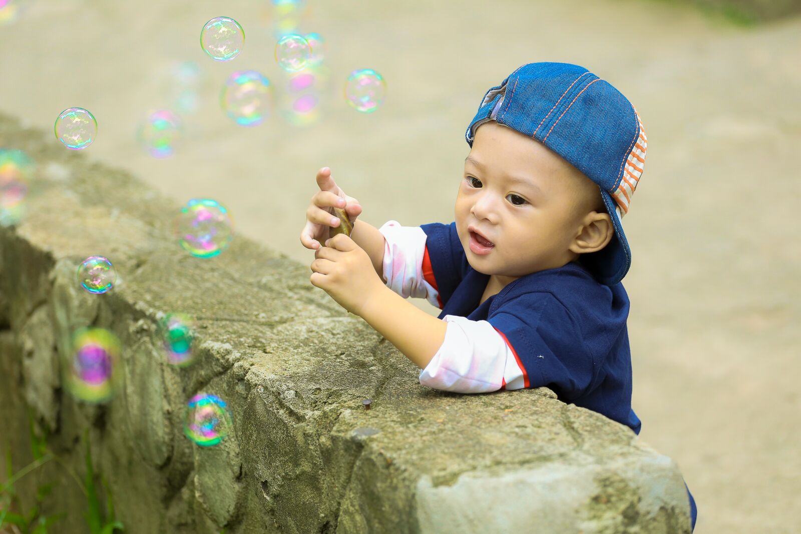 Canon EOS 6D + Canon EF 70-200mm F4L USM sample photo. Play, park, kid photography