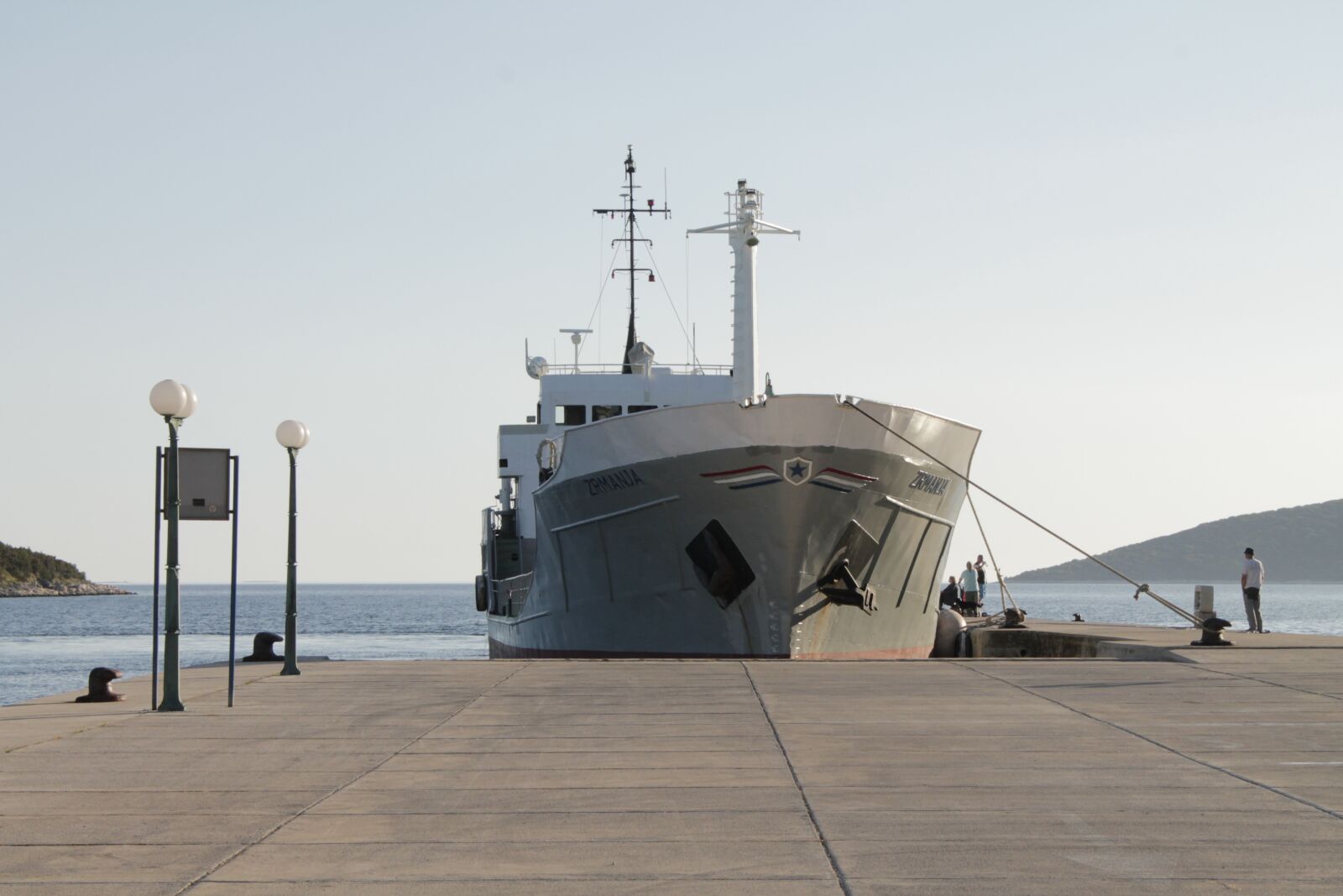 Canon EOS 1100D (EOS Rebel T3 / EOS Kiss X50) sample photo. Schiff, hafen, ship photography