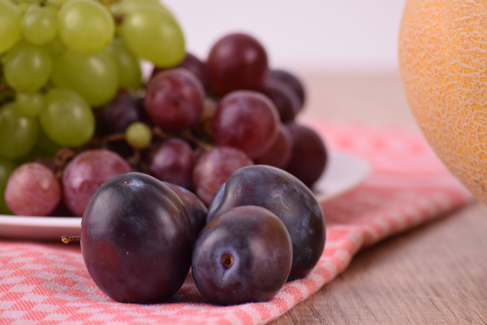 Nikon D3300 sample photo. Food, fruit, plums photography