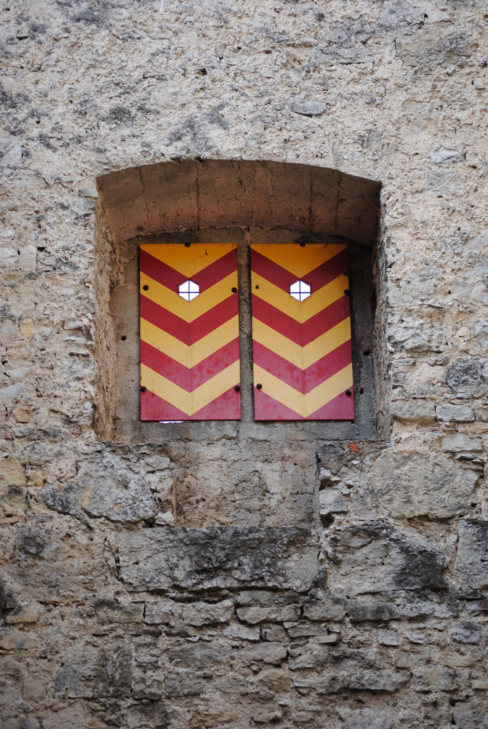 Nikon D3000 sample photo. Window, closed habsburg, switzerland photography