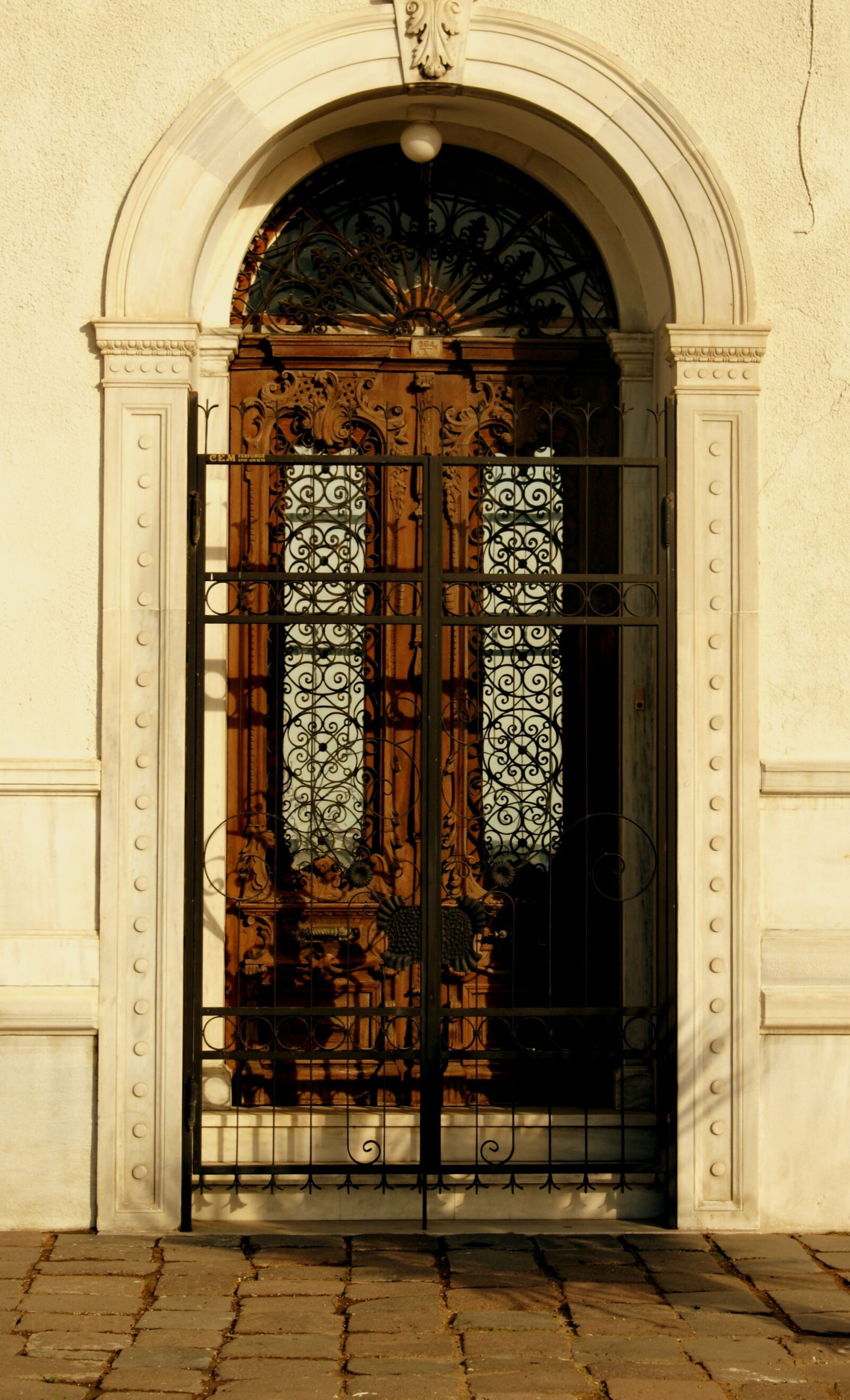 Sony Alpha DSLR-A350 sample photo. Architecture, door, home photography