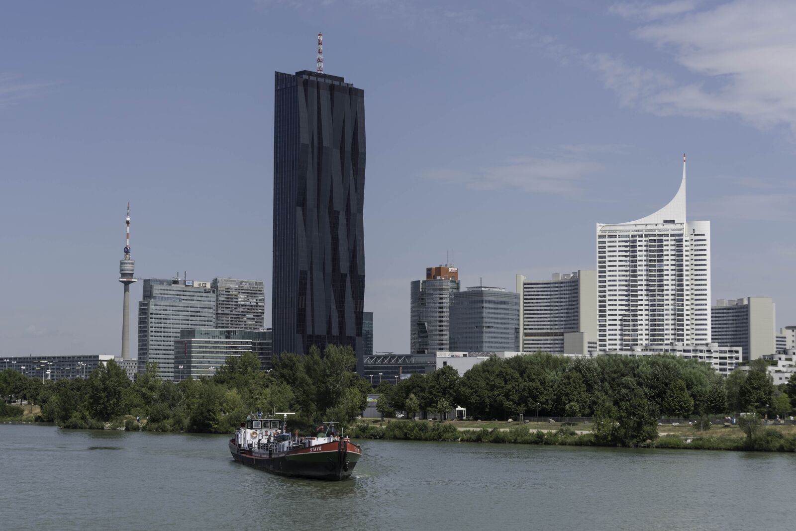 Nikon D750 sample photo. Skyline, skyscraper, architecture photography