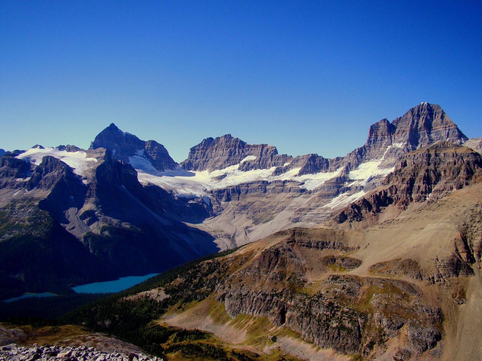 Sony Cyber-shot DSC-H50 sample photo. Mountain, lake, scenery photography