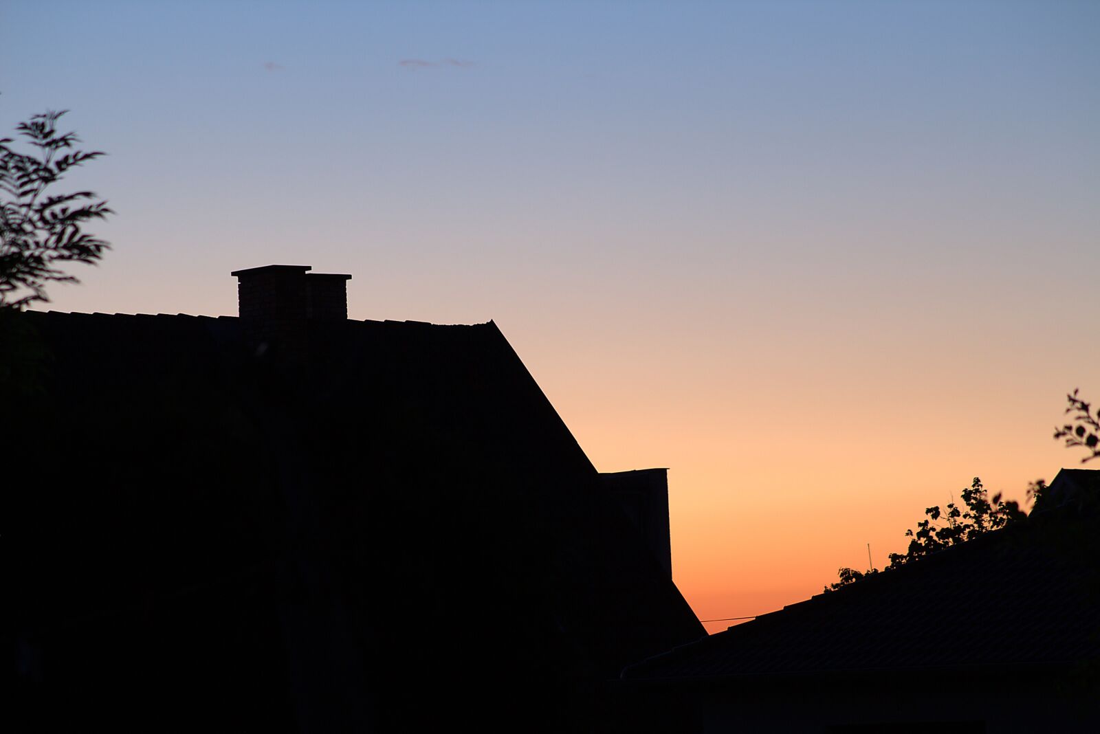 Canon EOS 700D (EOS Rebel T5i / EOS Kiss X7i) sample photo. Sunset, afterglow, shadow humor photography