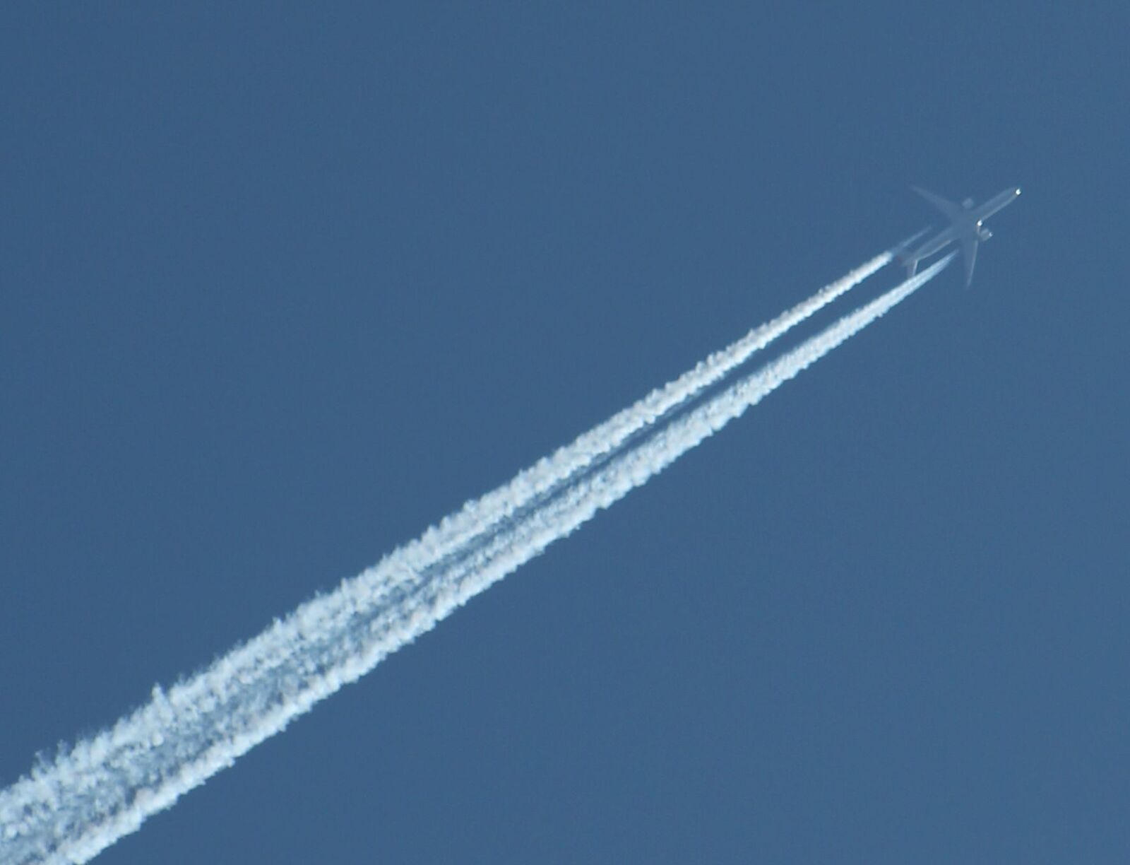 Canon EF 75-300mm f/4-5.6 USM sample photo. Aeroplane, aeroplanes, air, travel photography