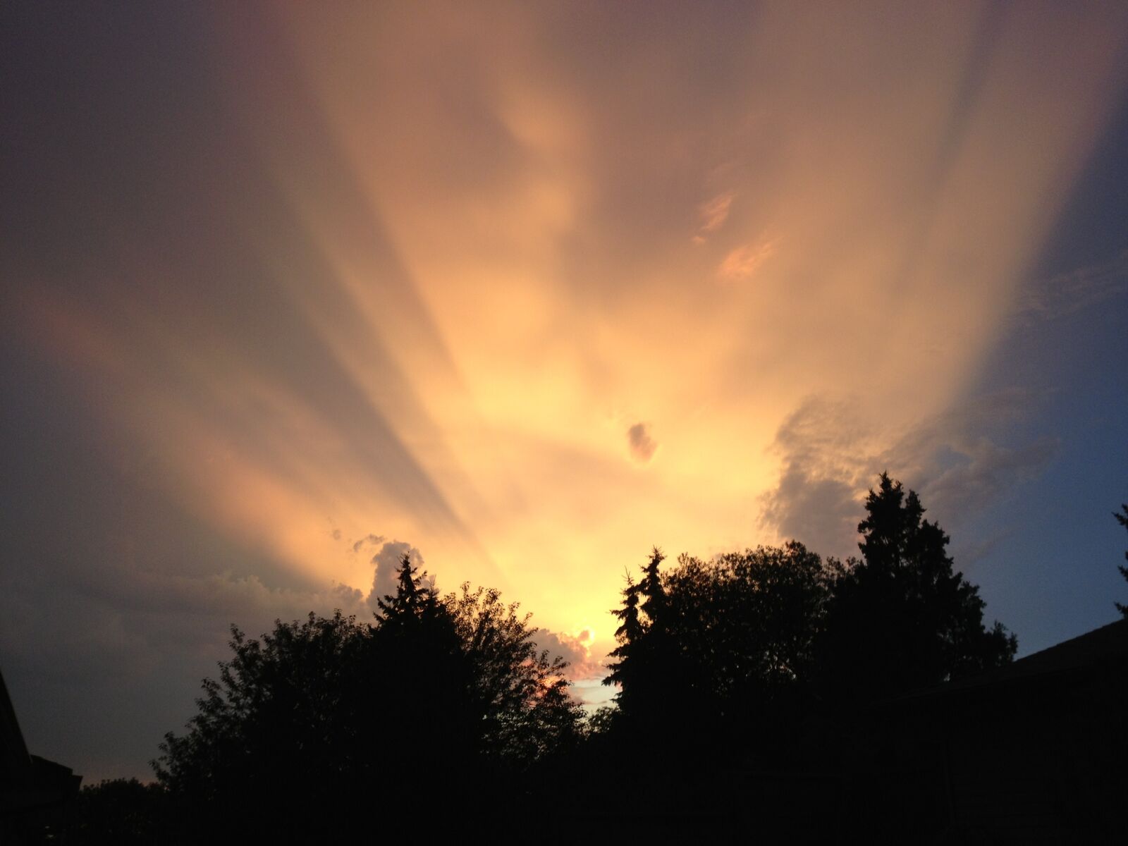 Apple iPhone 4S sample photo. Ominous, god, dramatic photography