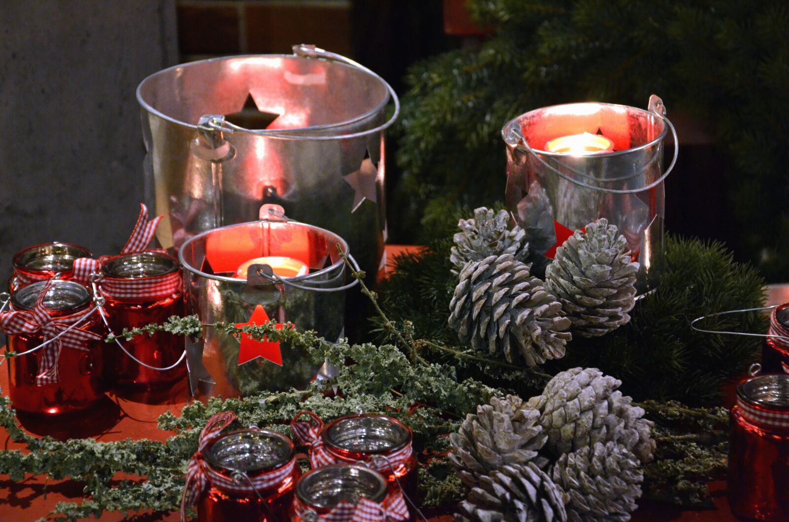 Nikon D5100 sample photo. Tree, candles, wax, christmas photography