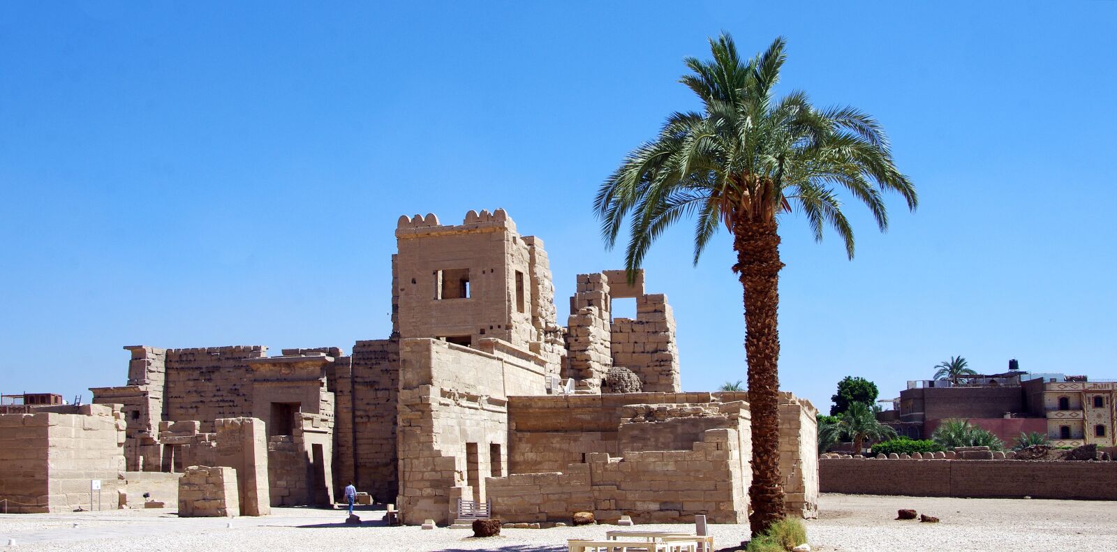 Pentax K-5 sample photo. Egypt, thebes, medinet-habu photography