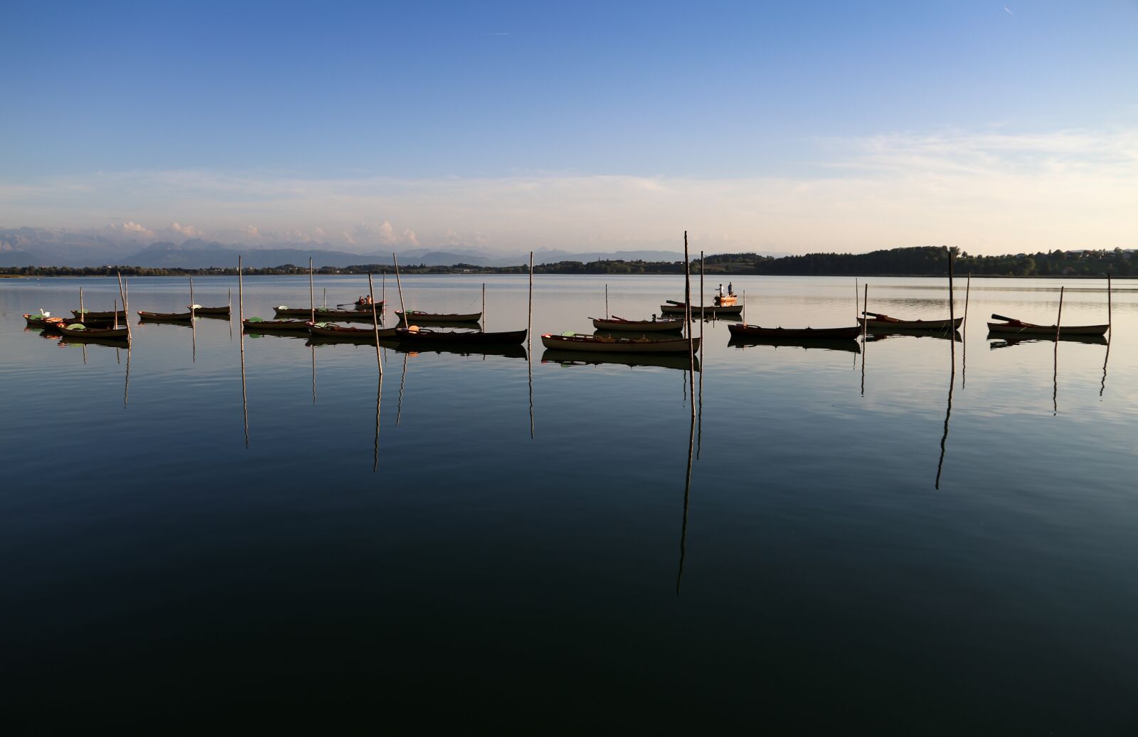 Canon EF 24-105mm F3.5-5.6 IS STM sample photo. Lake, boats, evening photography