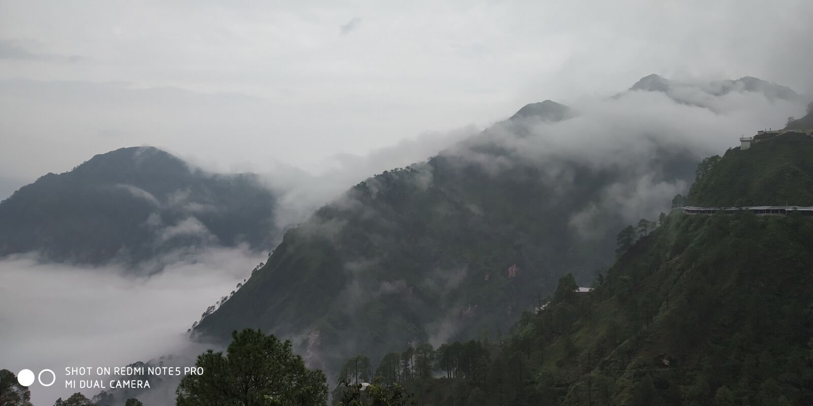Xiaomi Redmi Note 5 Pro sample photo. Clouds, mountains, sky photography