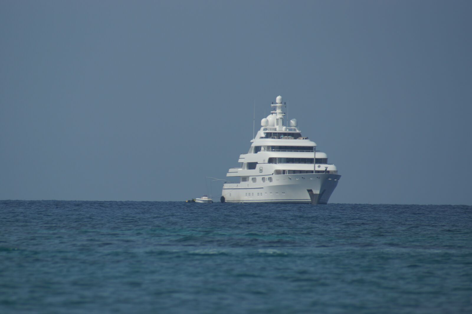 Sony SLT-A65 (SLT-A65V) sample photo. Cruise, boat, nautical photography