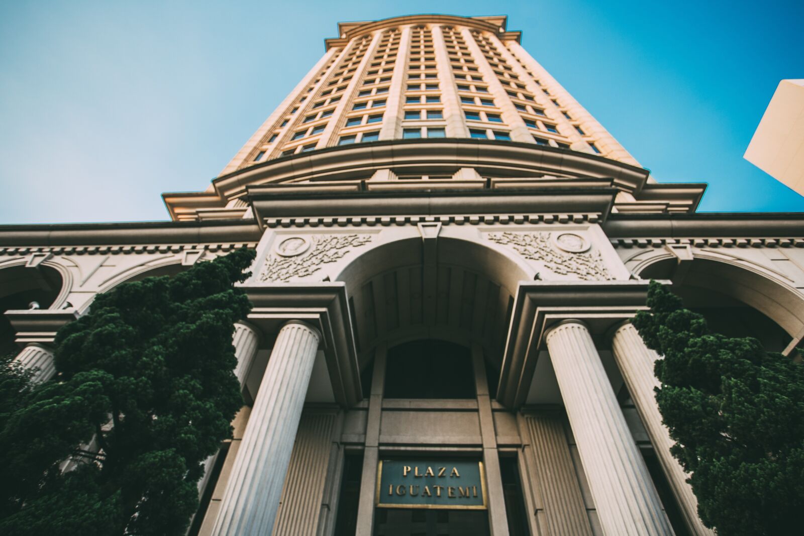 Canon EOS 6D + Canon EF 17-40mm F4L USM sample photo. Architecture, building, infrastructure photography