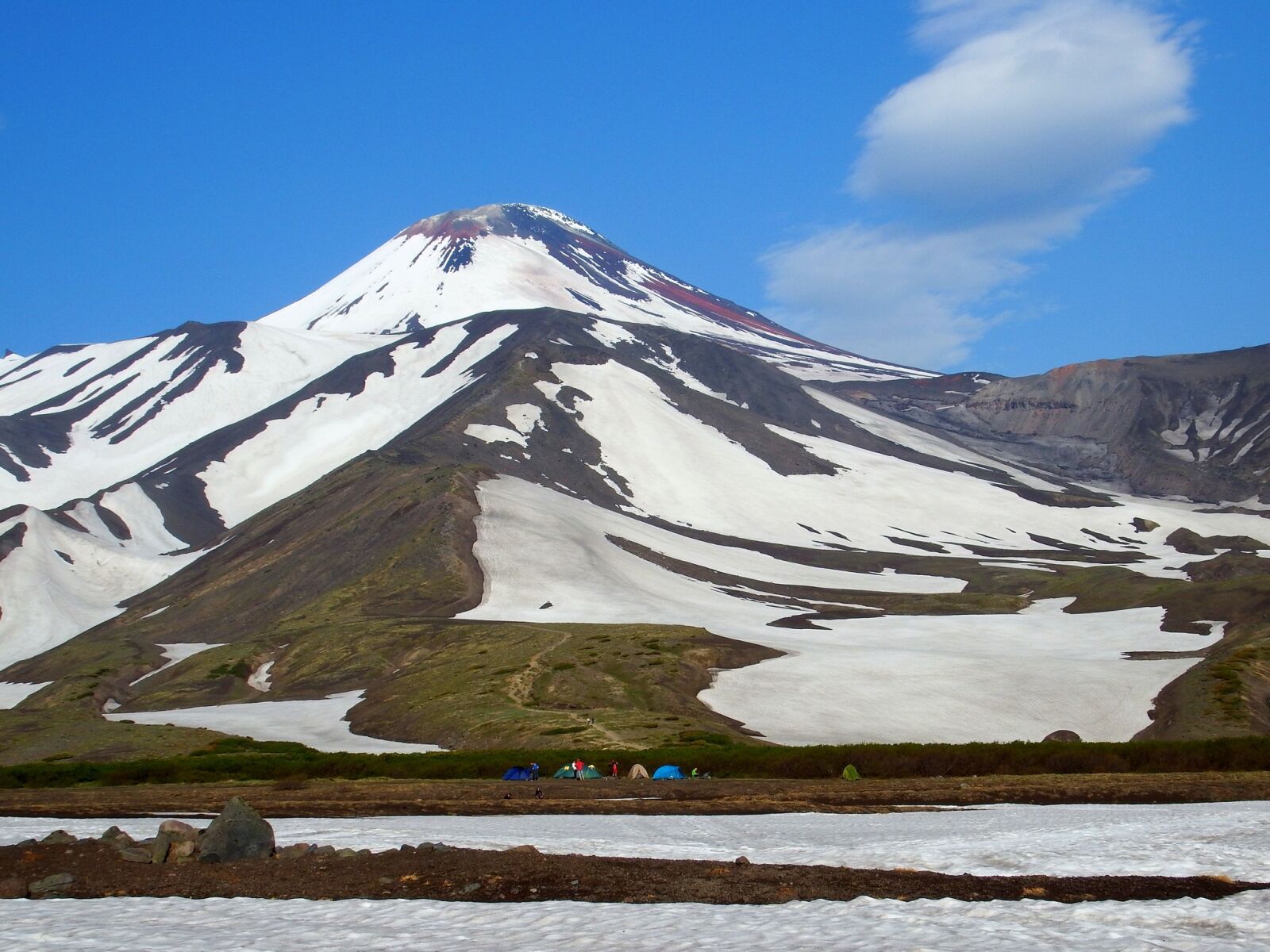 Fujifilm FinePix S1 sample photo. Volcano, nipple, mountain photography