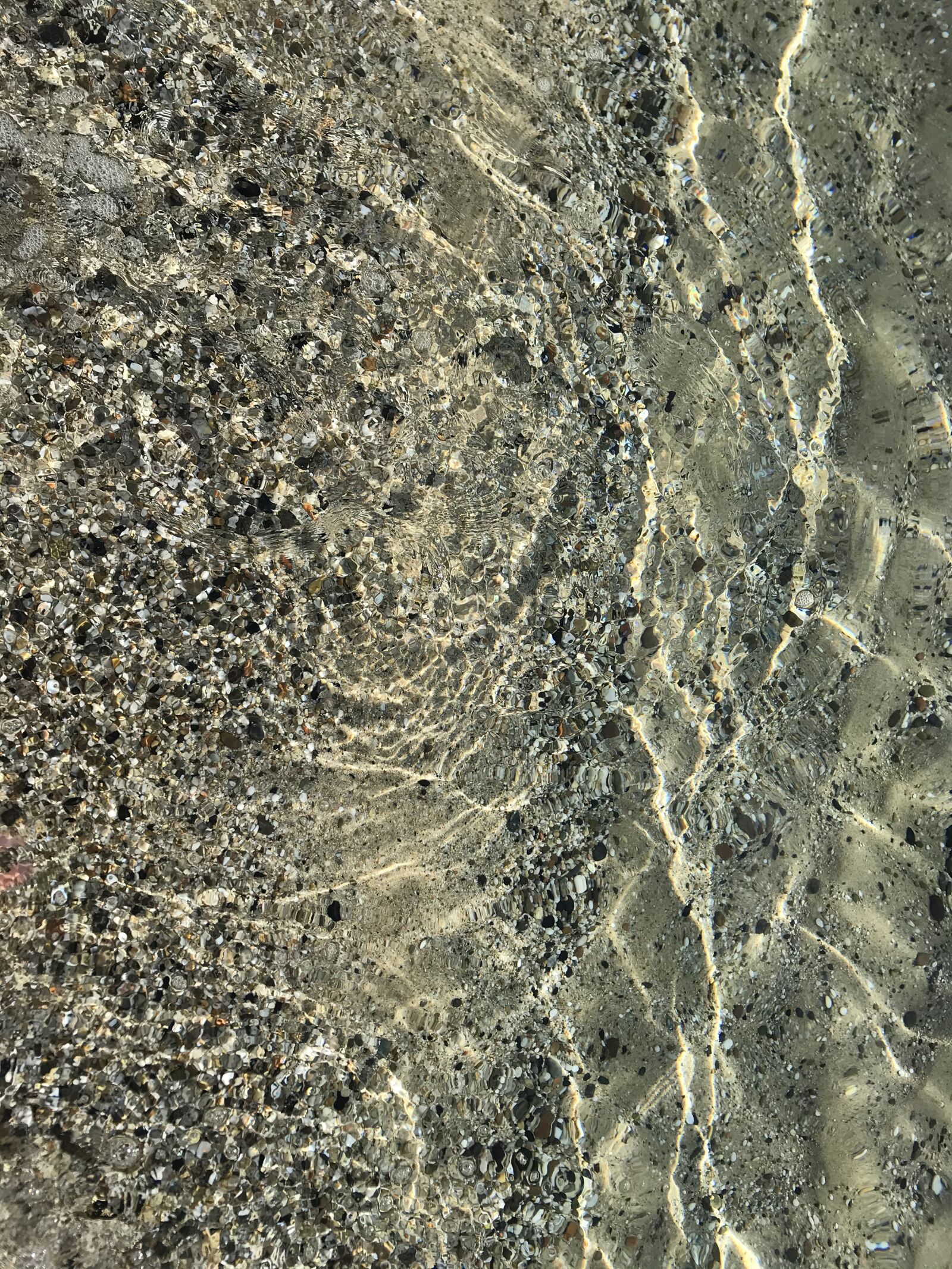 iPhone 7 back camera 3.99mm f/1.8 sample photo. Sea, sand, waves photography