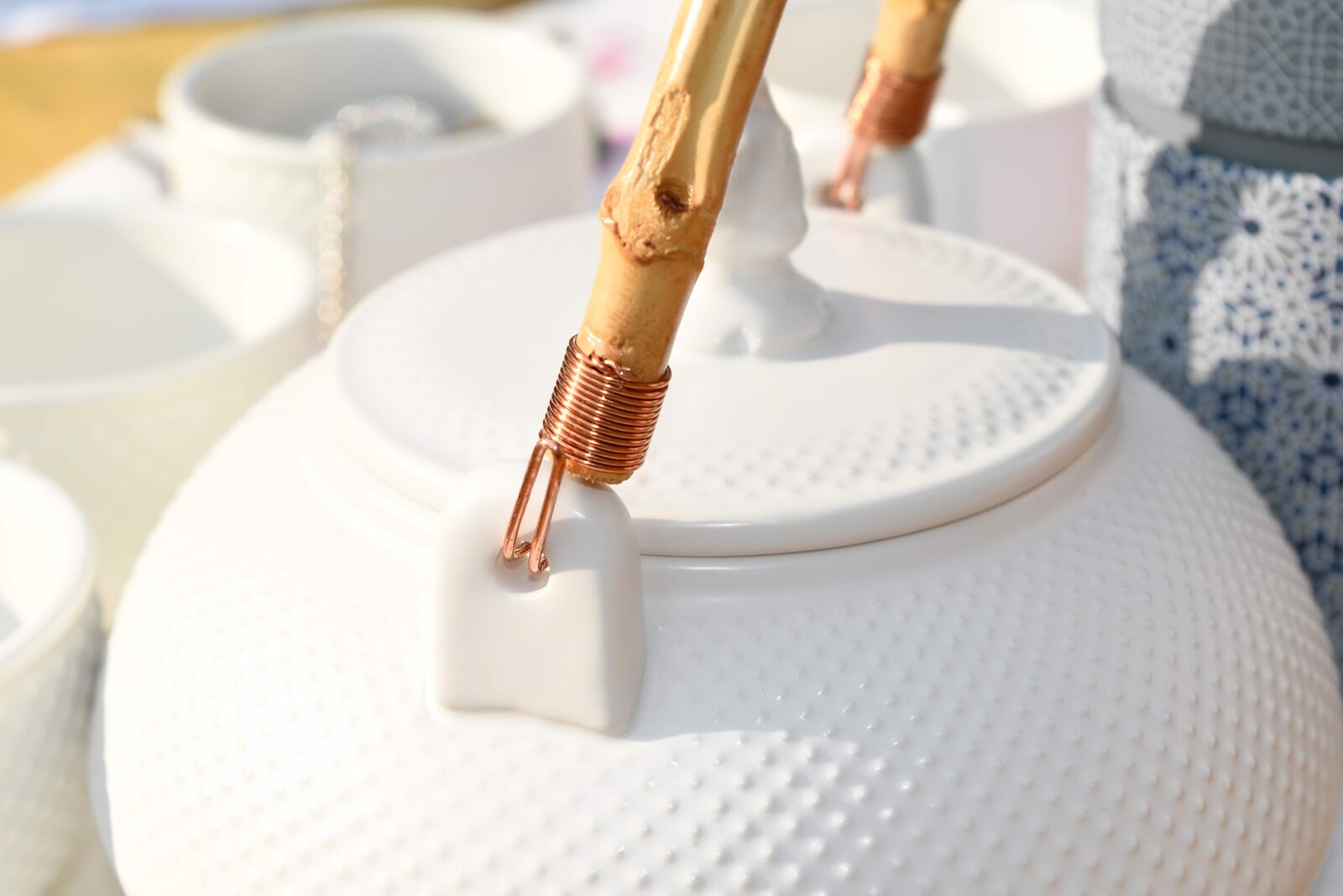 Nikon D5500 sample photo. Bamboo, ceramics, copper, porcelain photography