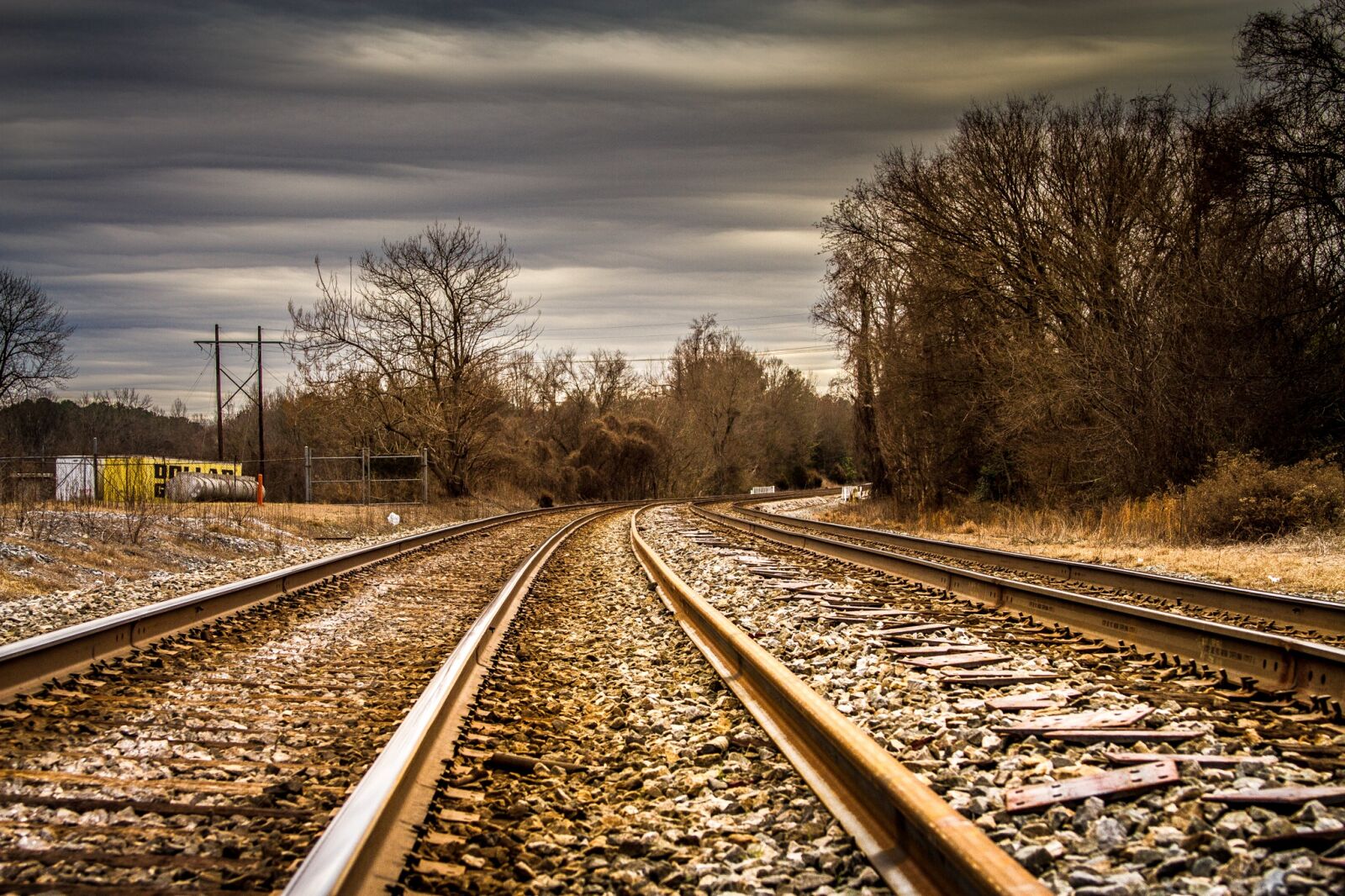 Canon EF 28-135mm F3.5-5.6 IS USM sample photo. Train, rails, trains photography