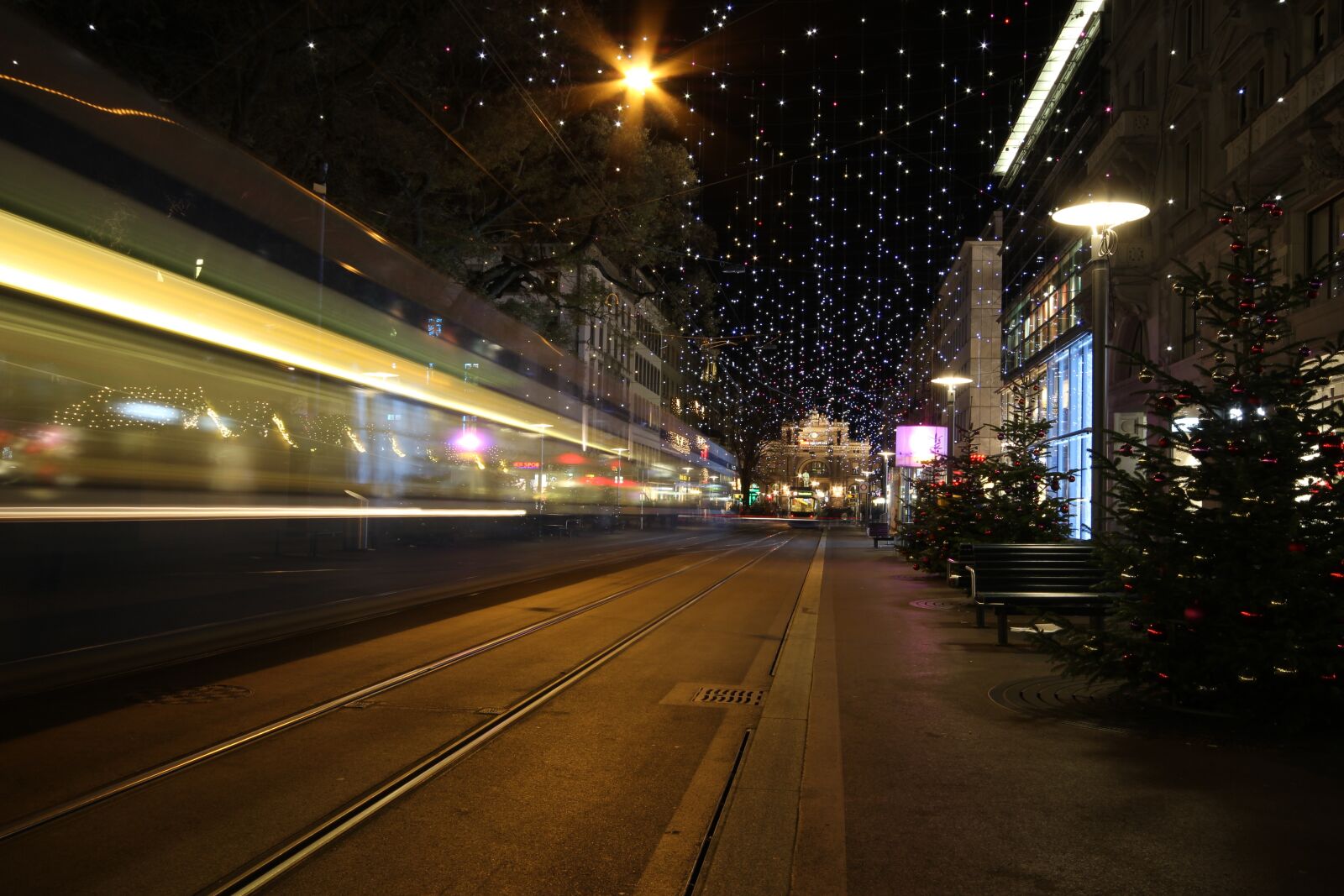 Canon EOS 600D (Rebel EOS T3i / EOS Kiss X5) sample photo. Christmas, zurich, lights photography