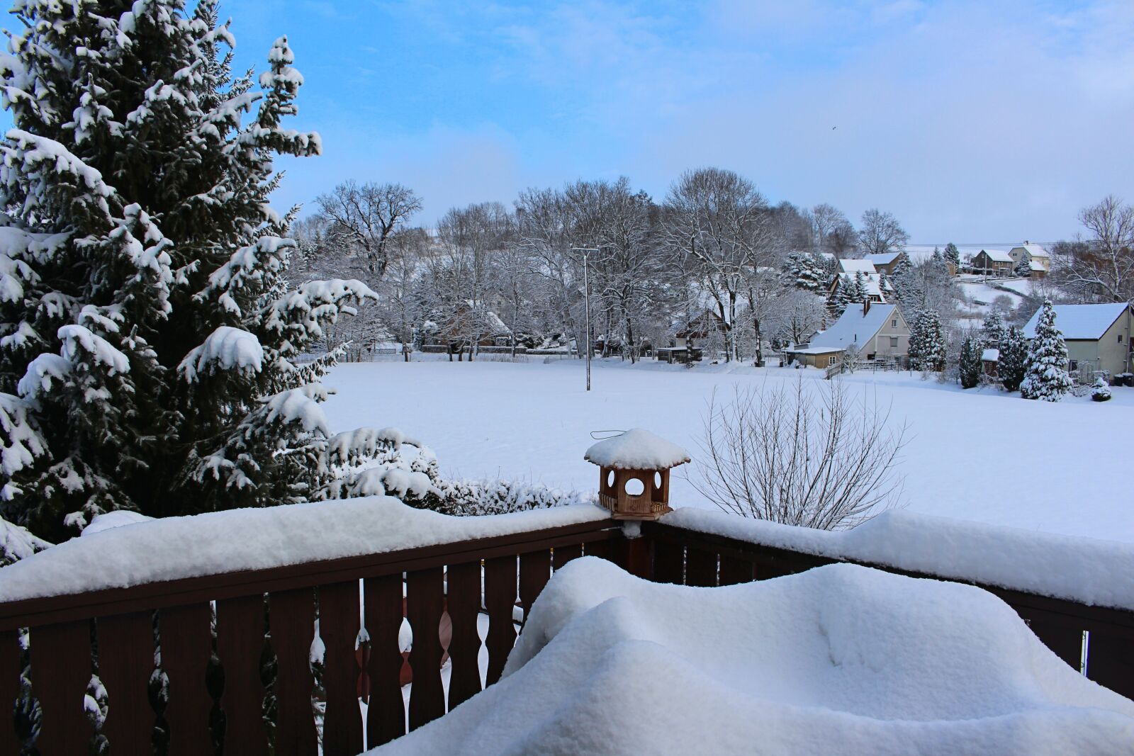 Canon EOS 700D (EOS Rebel T5i / EOS Kiss X7i) sample photo. Wintry, snow, snowy photography