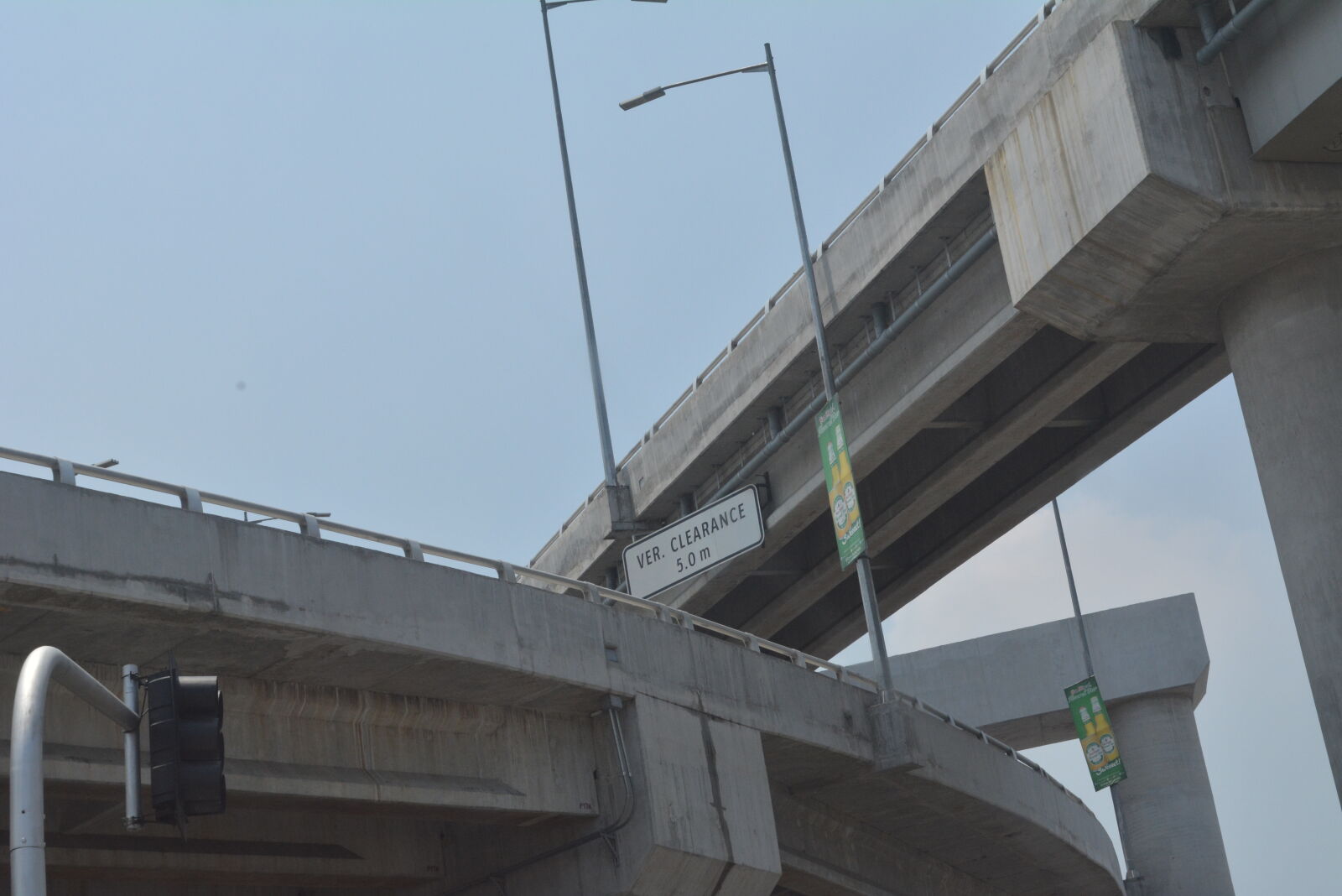 Nikon D5200 sample photo. Convergence, expressway, highway photography
