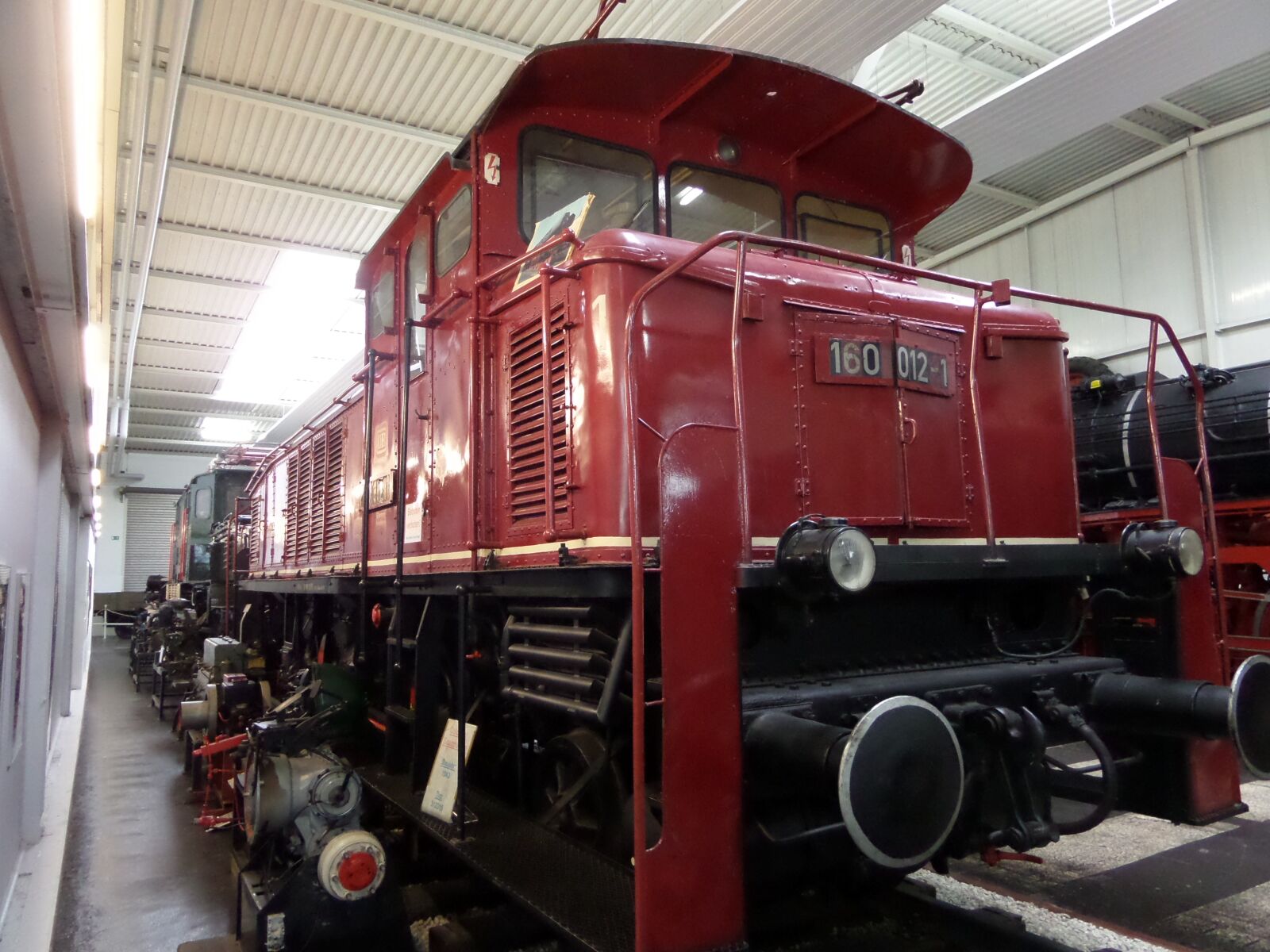 Samsung WB200F/WB201F/WB202F sample photo. Electric locomotive, technology, museum photography