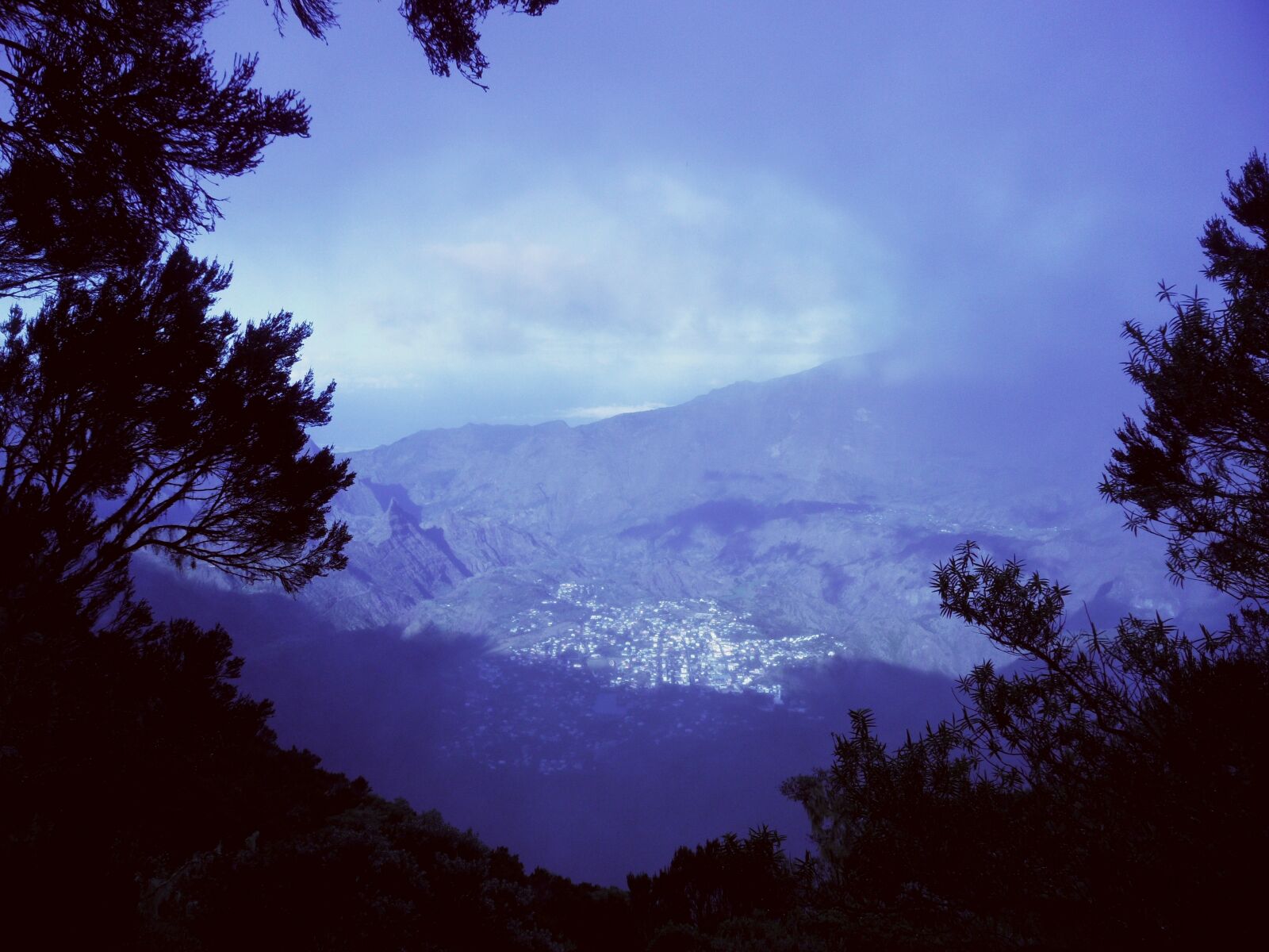 Samsung ST70 / VLUU ST70 /  ST71 sample photo. Landscape, mountain, nature photography