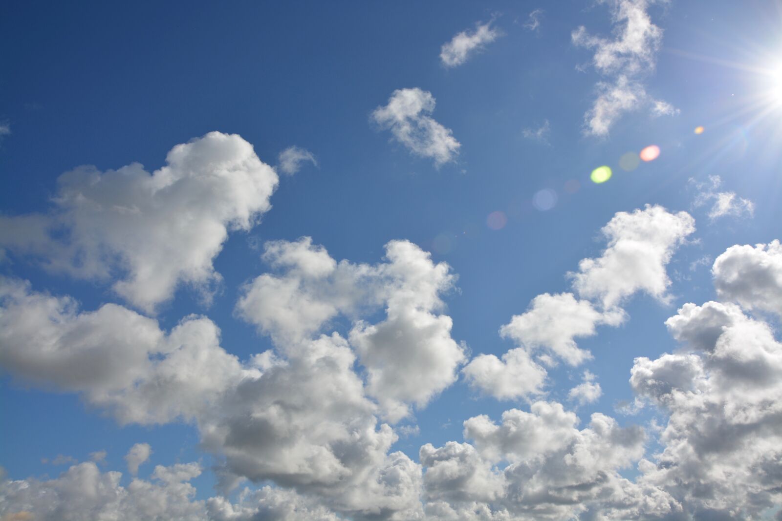 Nikon D5200 sample photo. White clouds, cloudy sky photography