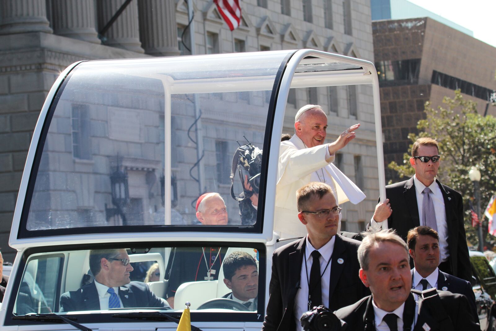 Canon EF 100-400mm F4.5-5.6L IS USM sample photo. Pope, pope francis, vatican photography
