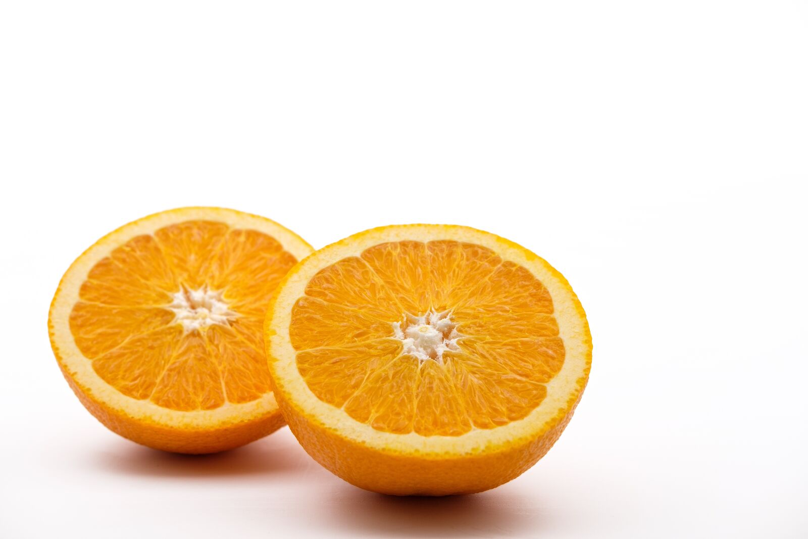 Fujifilm X-T2 + Fujifilm XF 35mm F2 R WR sample photo. Orange, fruit, citrus fruit photography