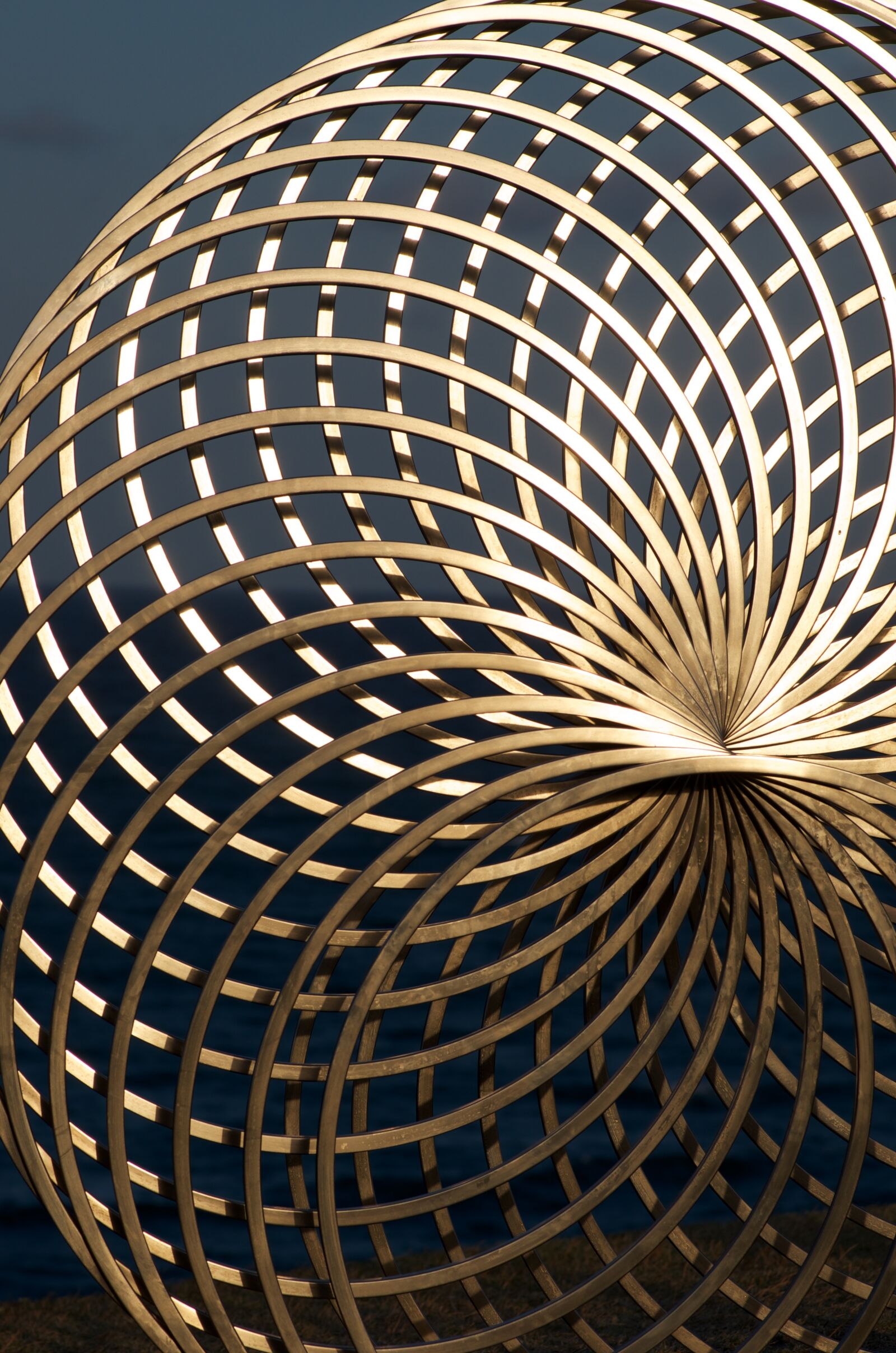 Pentax K-5 sample photo. Spiral, metal, golden photography