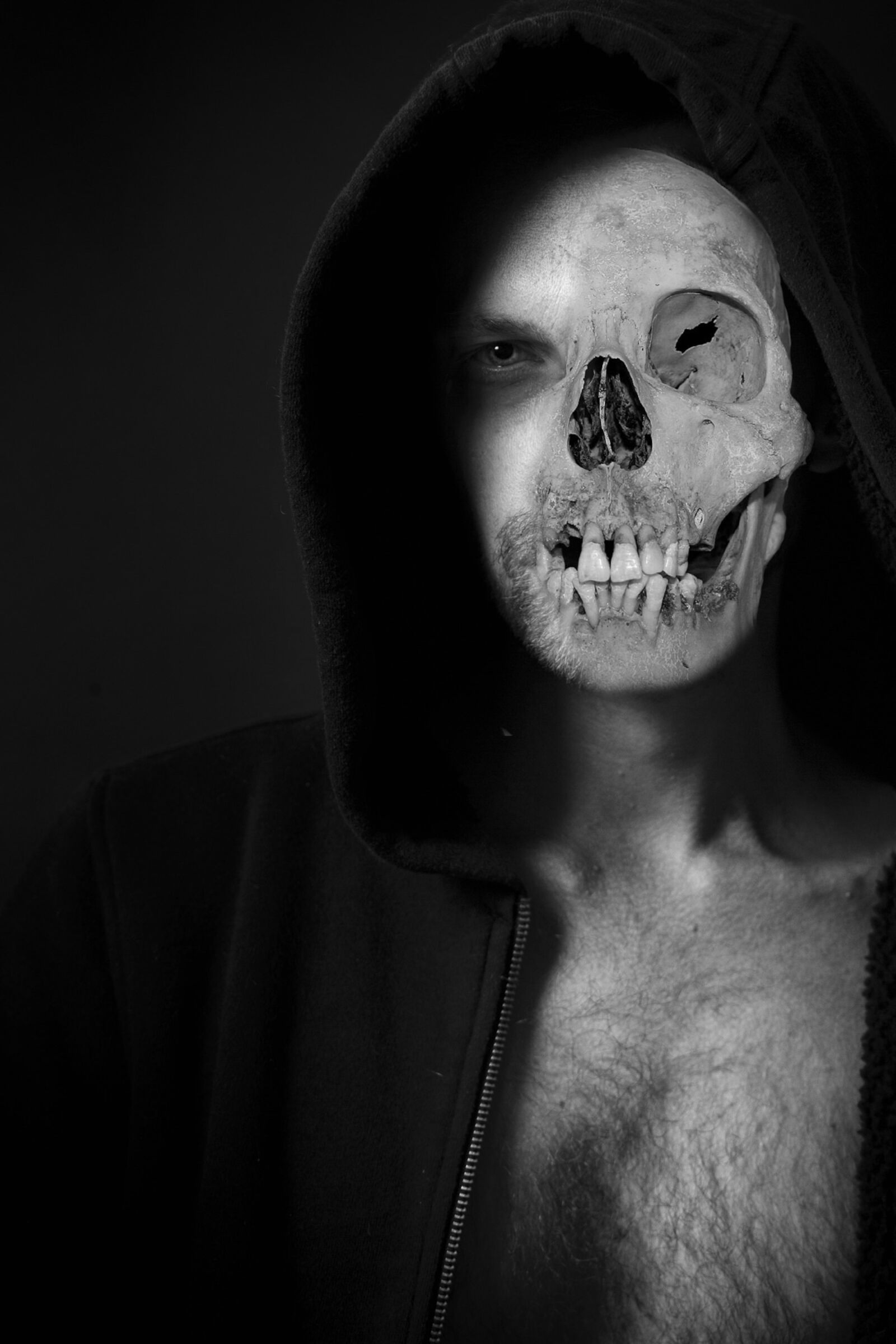 Canon EOS 6D + Canon EF 24-105mm F3.5-5.6 IS STM sample photo. Face, skull and crossbones photography