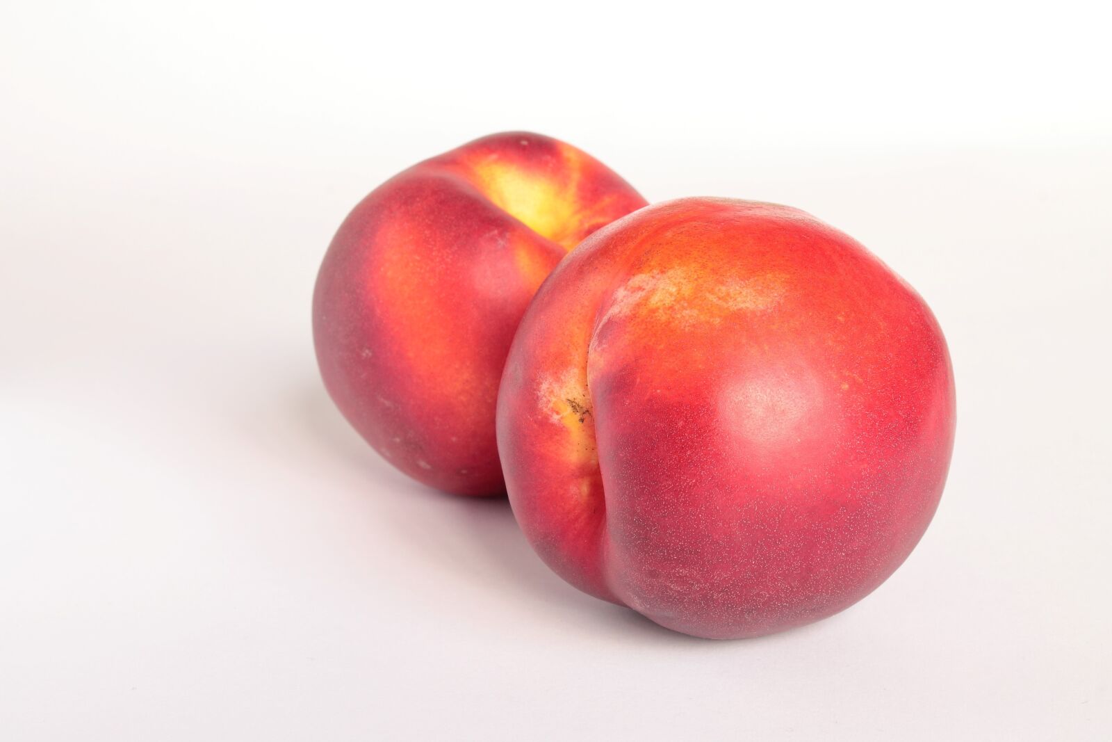 Canon EOS 1100D (EOS Rebel T3 / EOS Kiss X50) sample photo. Peaches, nectarines, fruit photography